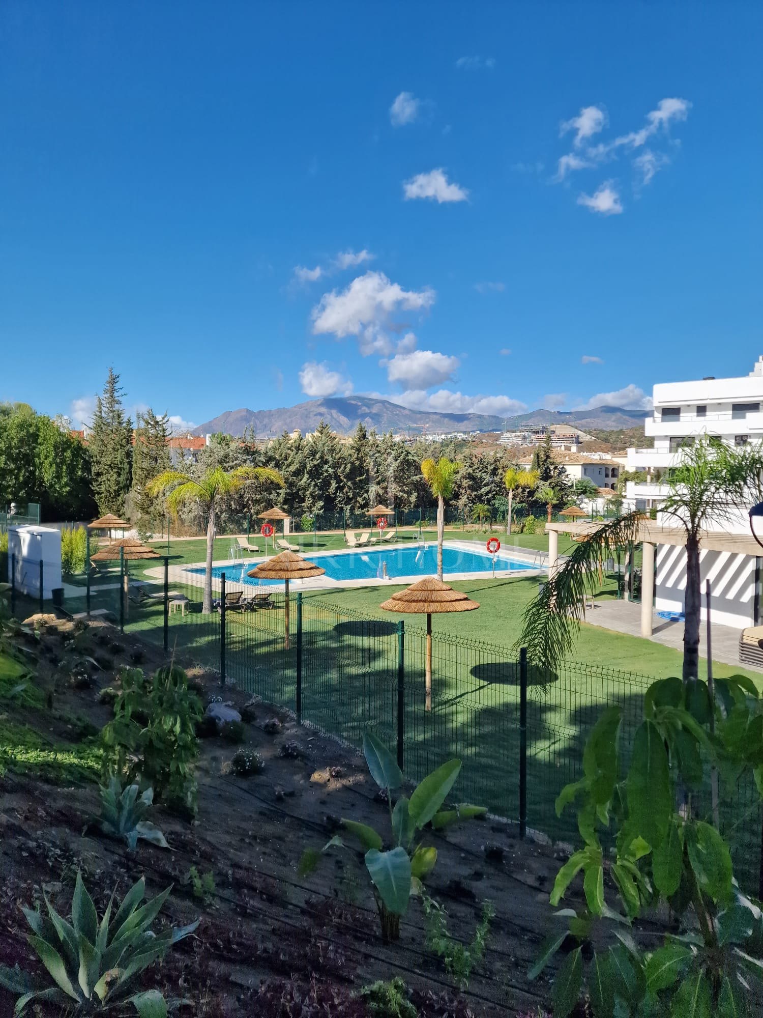 Ground Floor Apartment for sale in Estepona East, Estepona