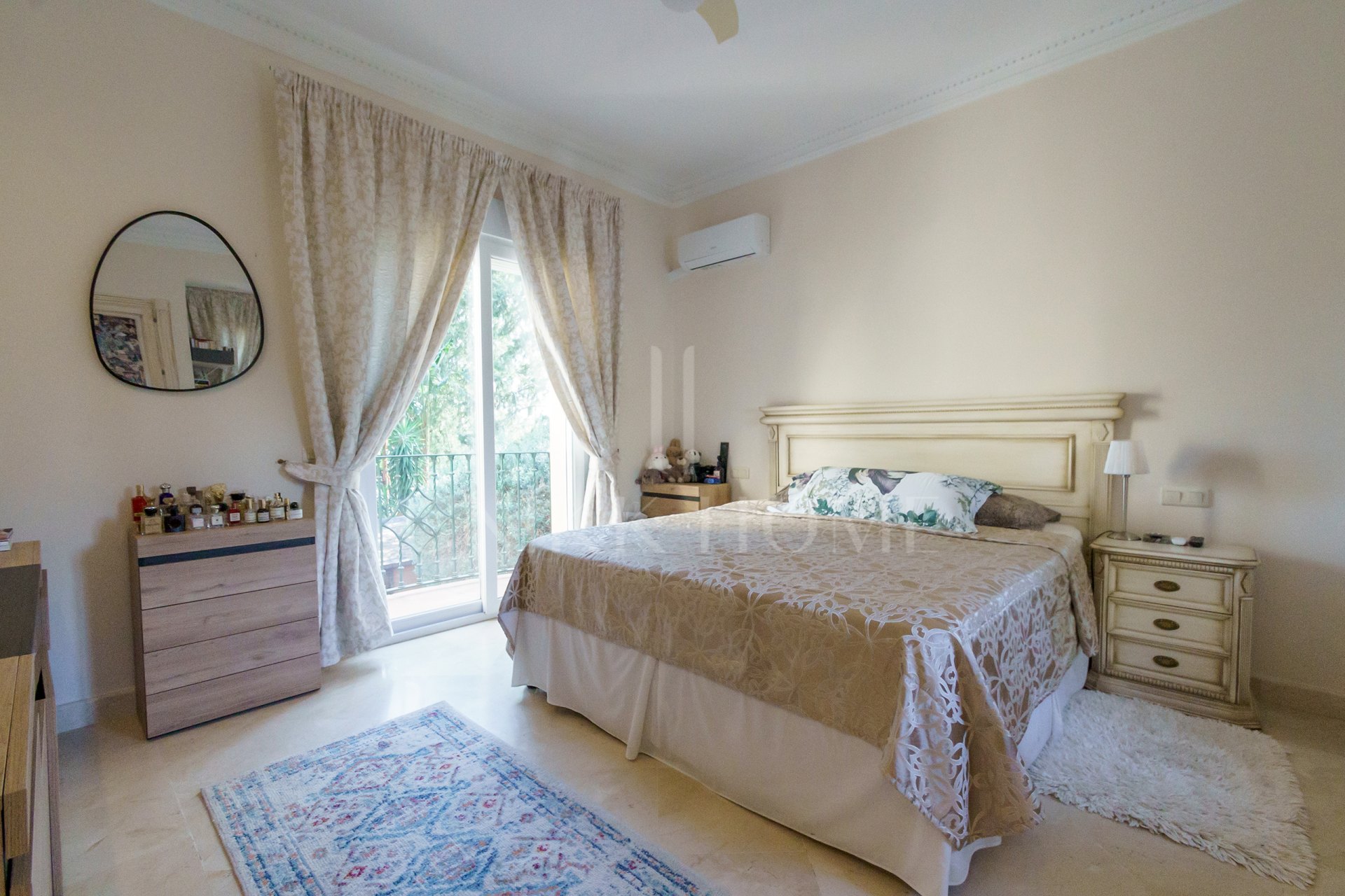 Villa en venta en Las Brisas, Nueva Andalucia