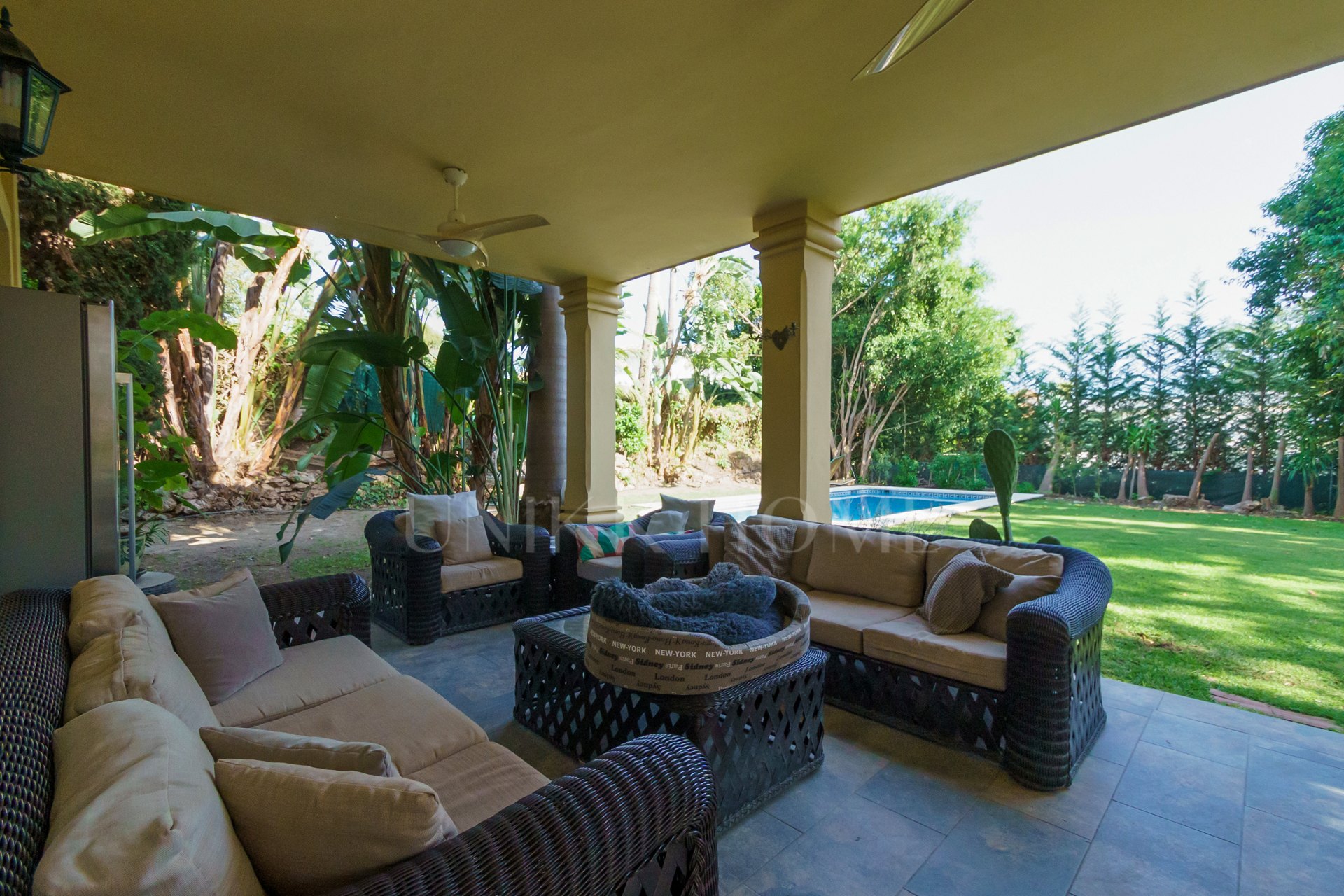 Villa en venta en Las Brisas, Nueva Andalucia