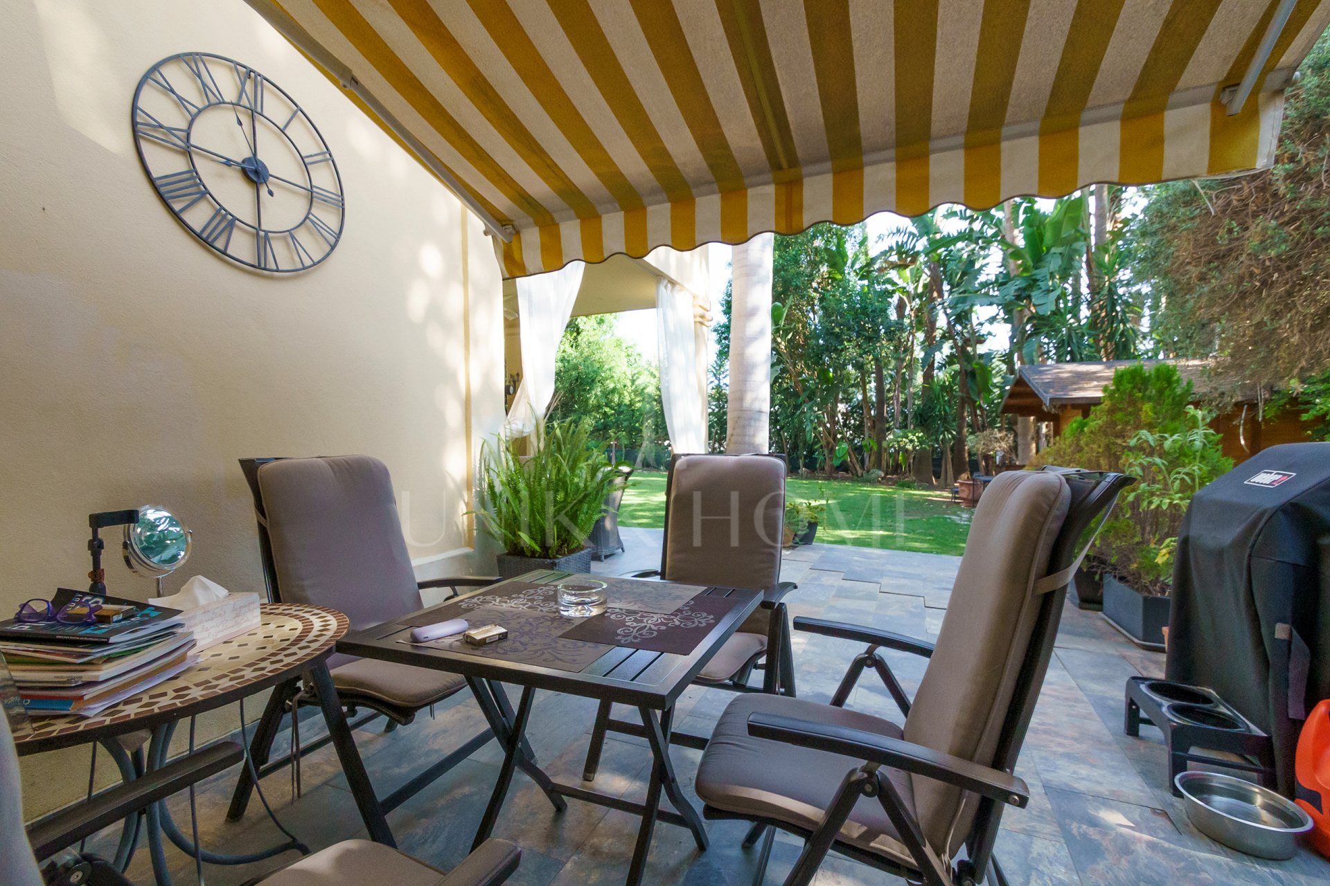 Villa en venta en Las Brisas, Nueva Andalucia
