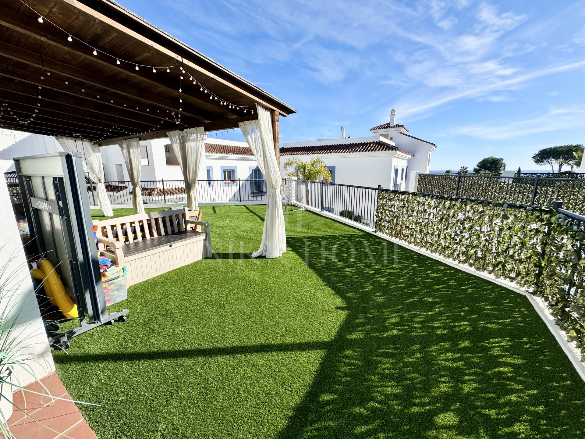Apartment for sale in Paraiso Pueblo, Benahavis