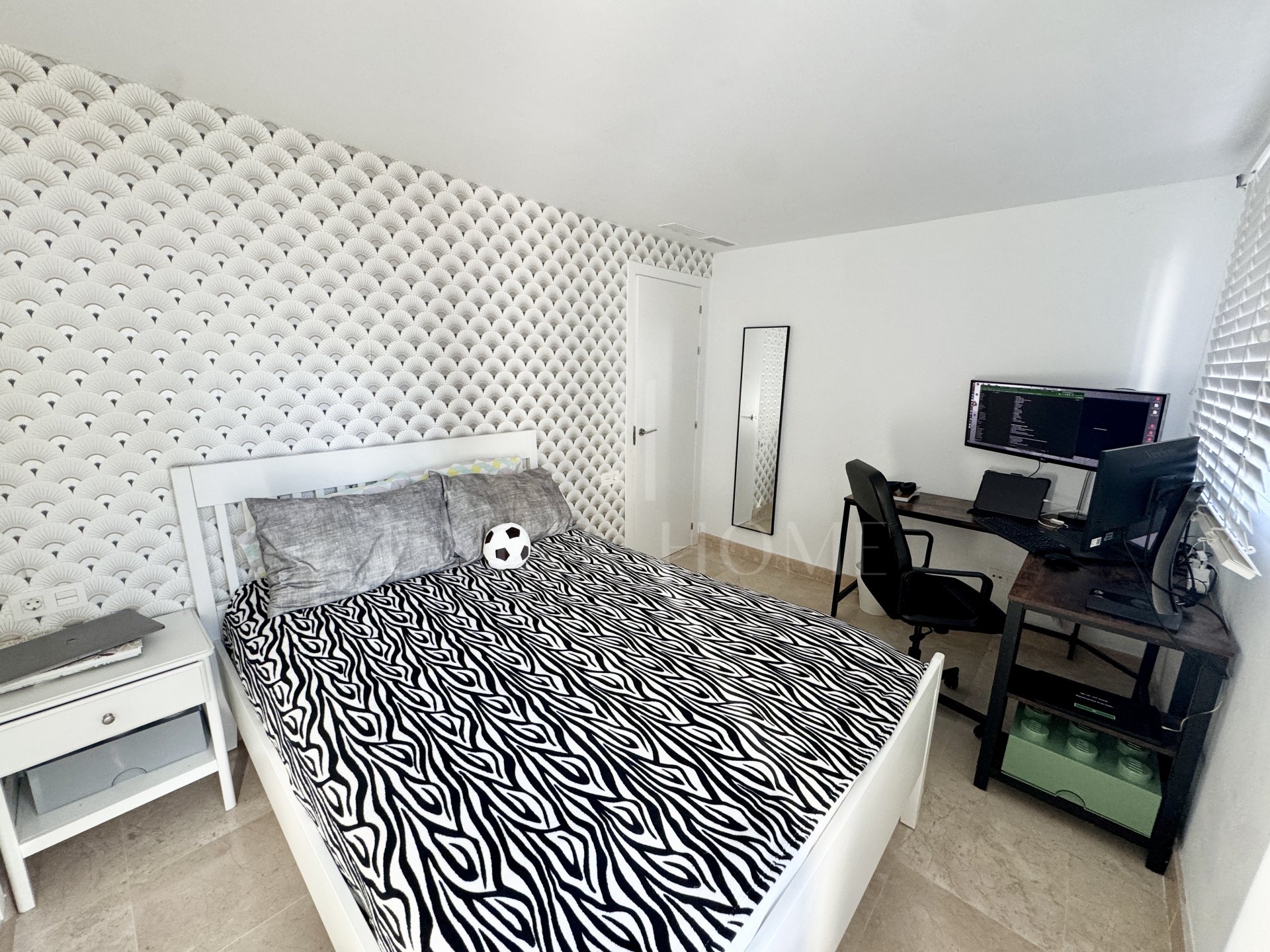 Apartment for sale in Paraiso Pueblo, Benahavis