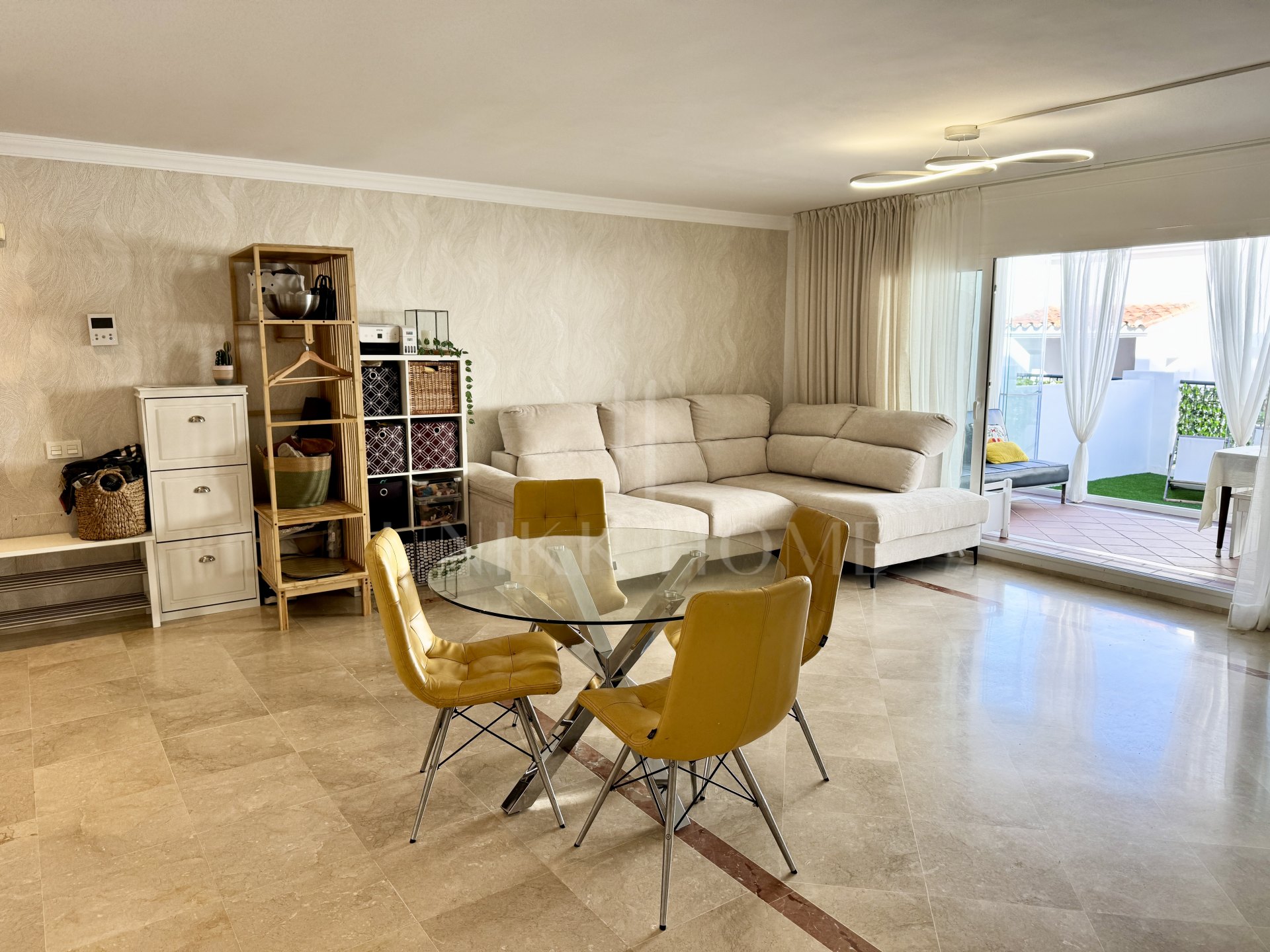 Apartment for sale in Paraiso Pueblo, Benahavis