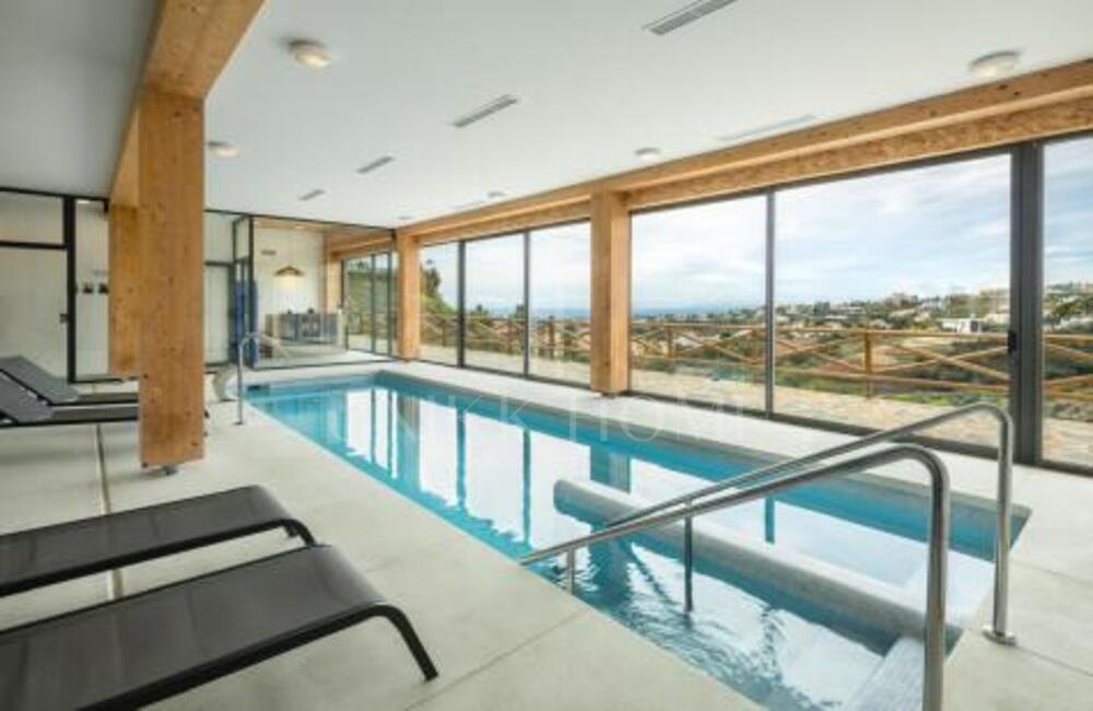 Apartment for sale in Paraiso Pueblo, Benahavis