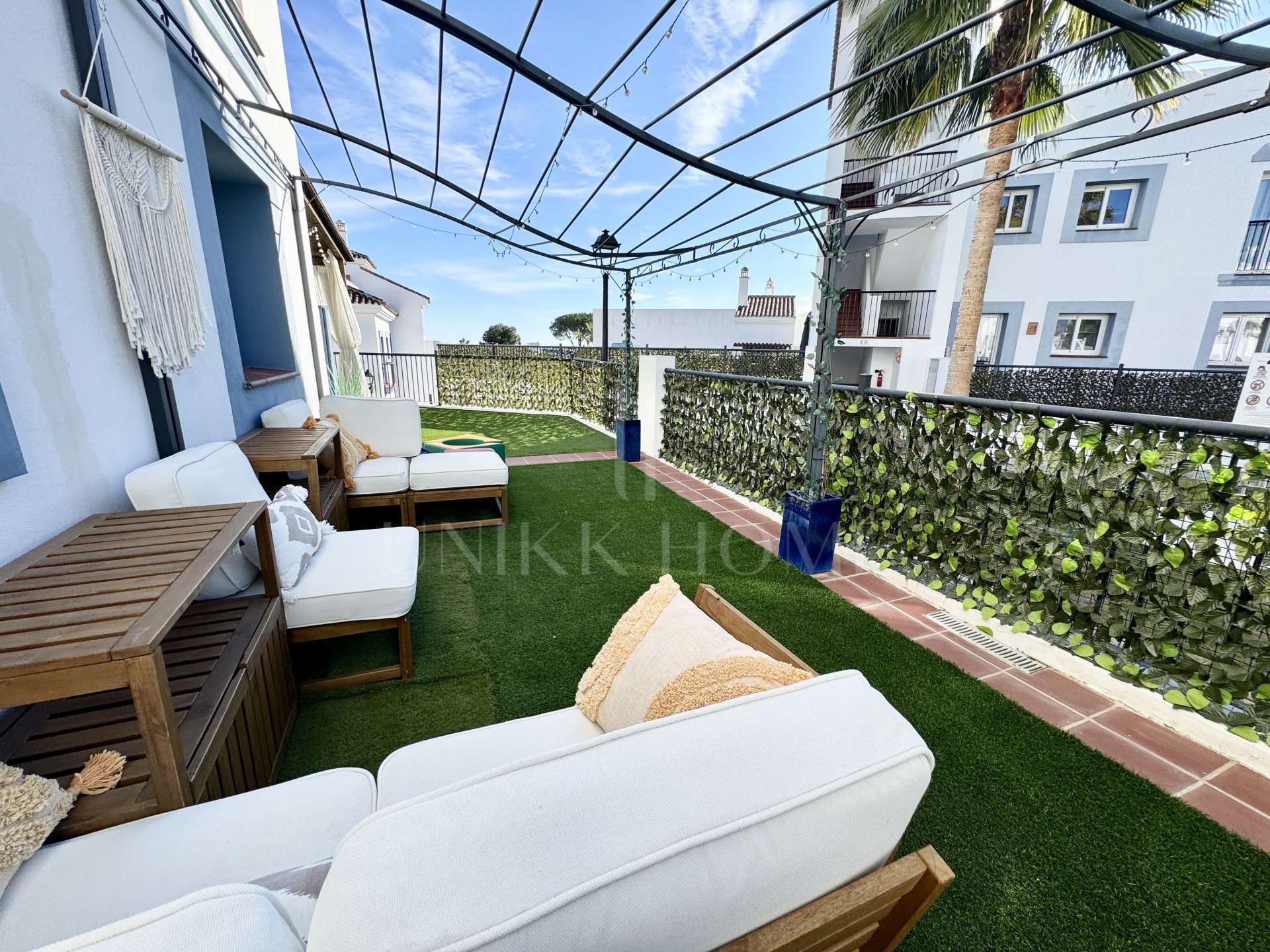 Apartment for sale in Paraiso Pueblo, Benahavis