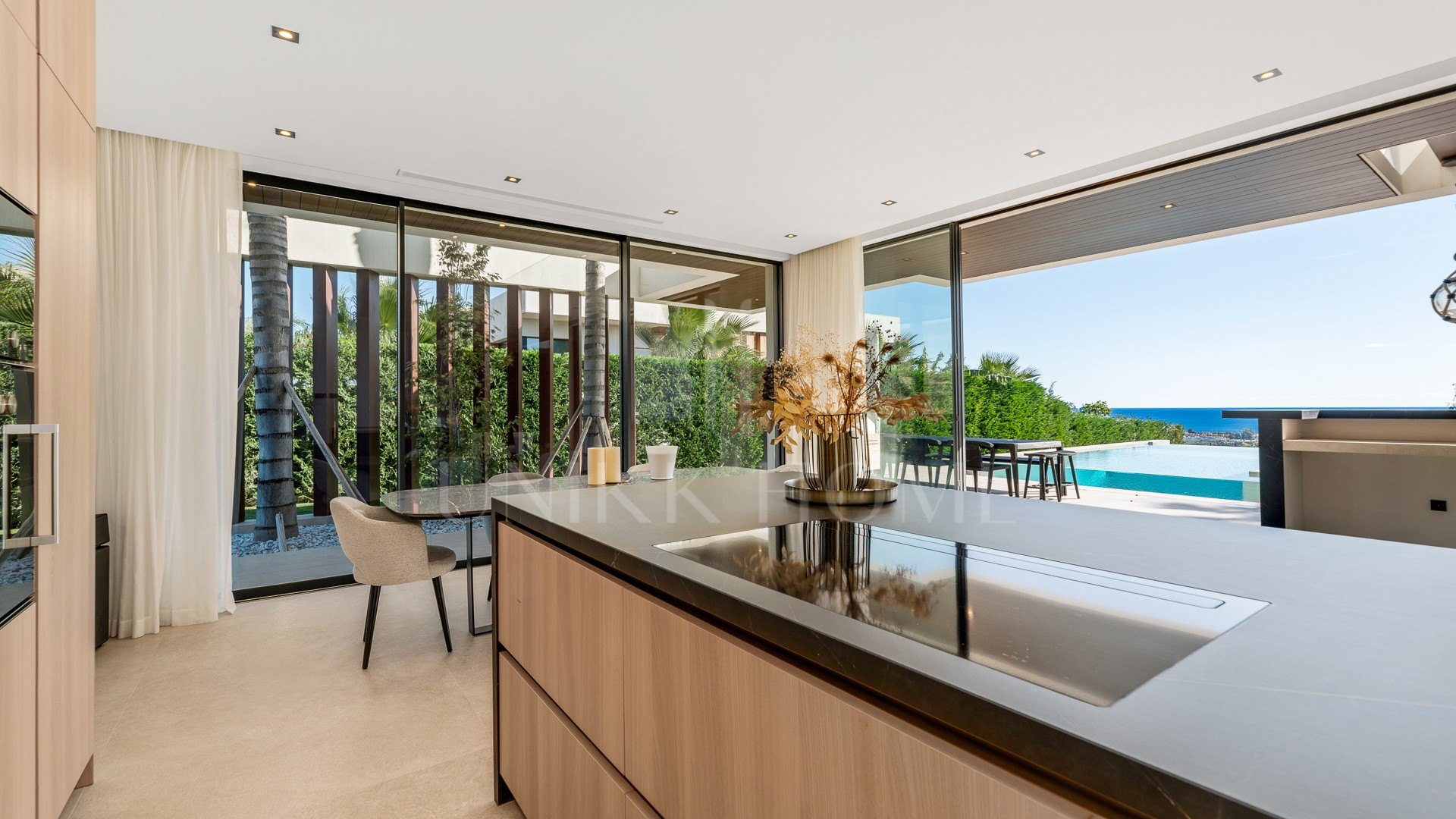 Villa Spectre – Simply the Best Value Villa in Flamingos