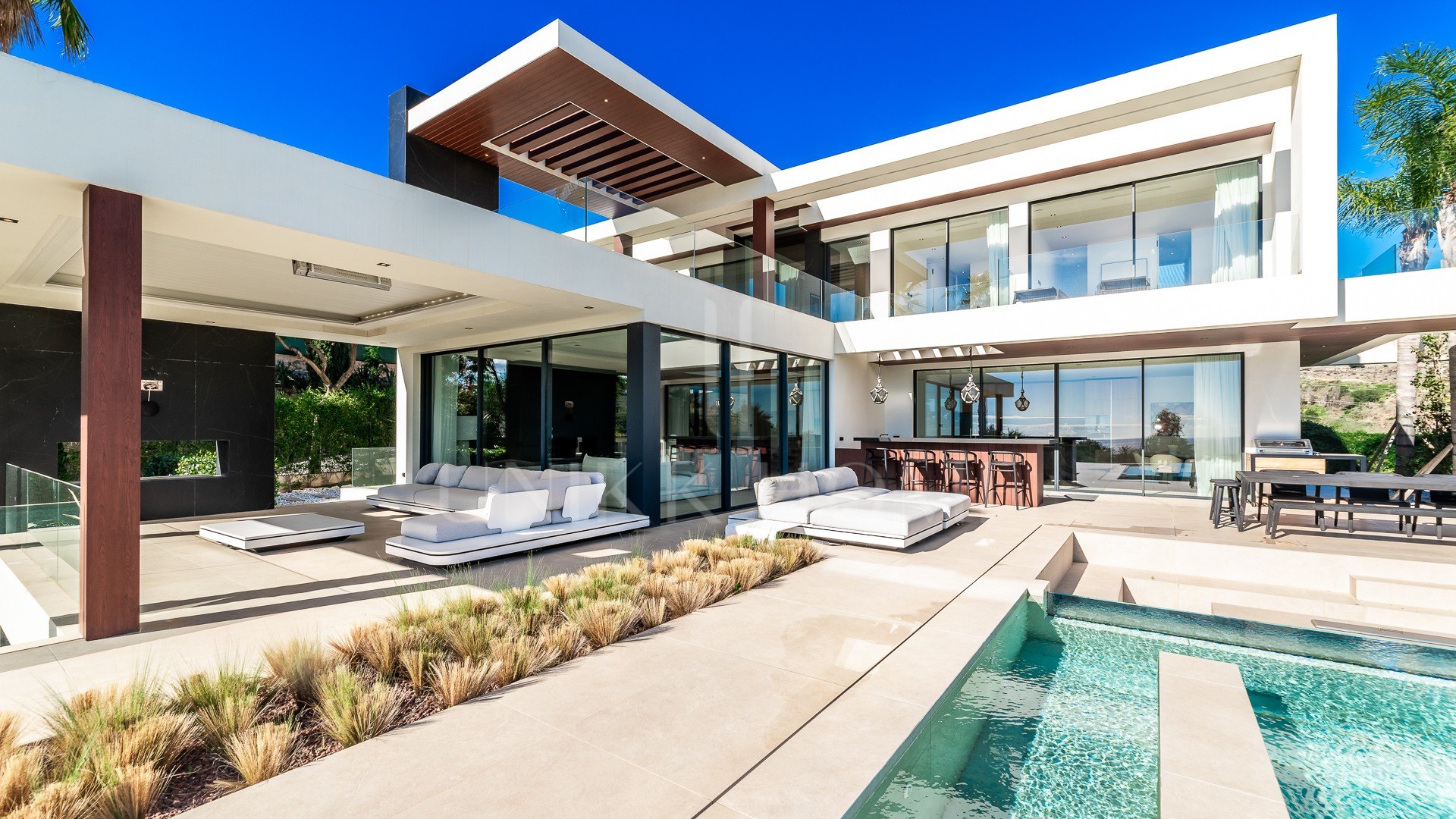 Villa Spectre – Simply the Best Value Villa in Flamingos