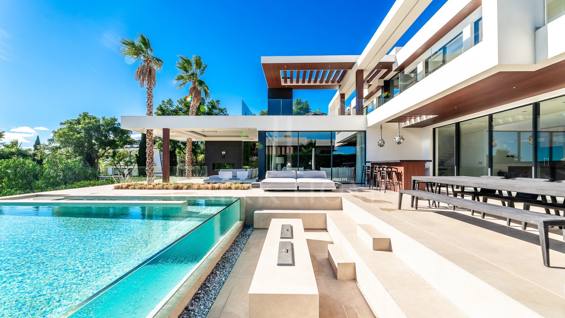 Villa Spectre – Simply the Best Value Villa in Flamingos