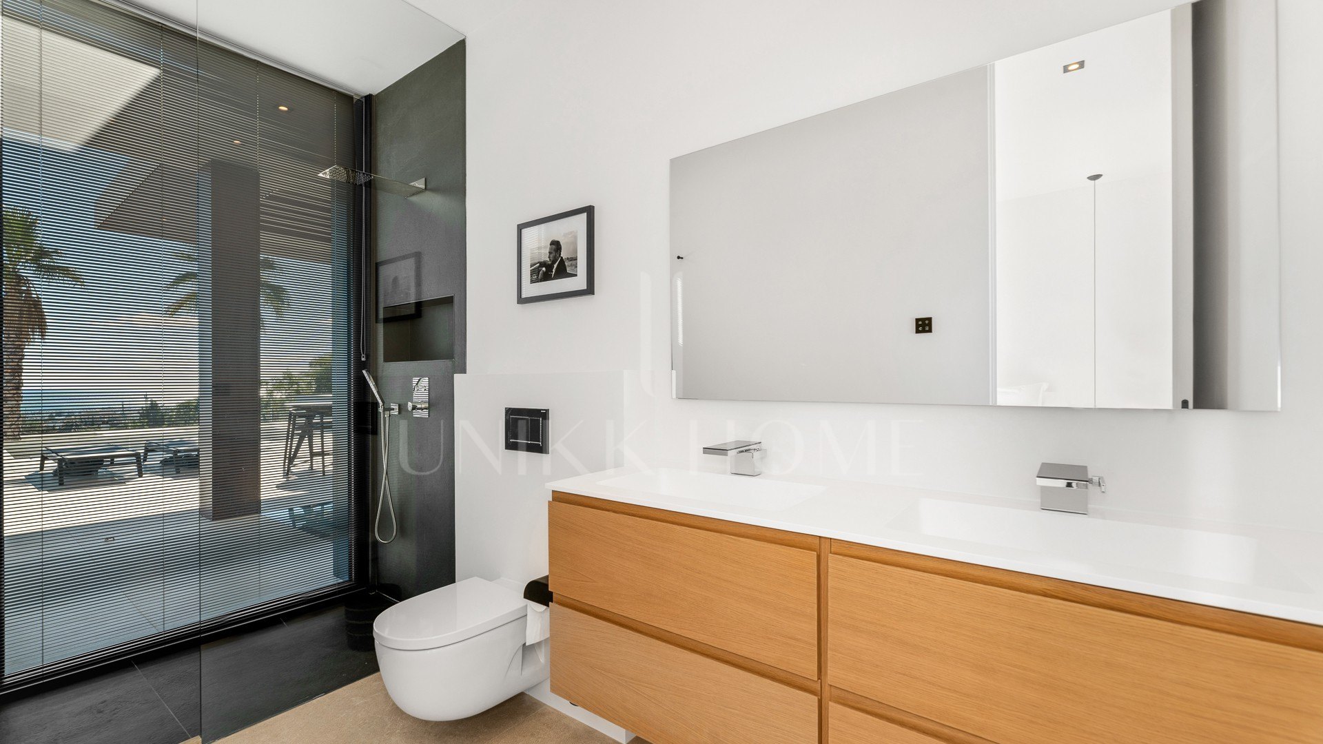 Villa Spectre – Simply the Best Value Villa in Flamingos