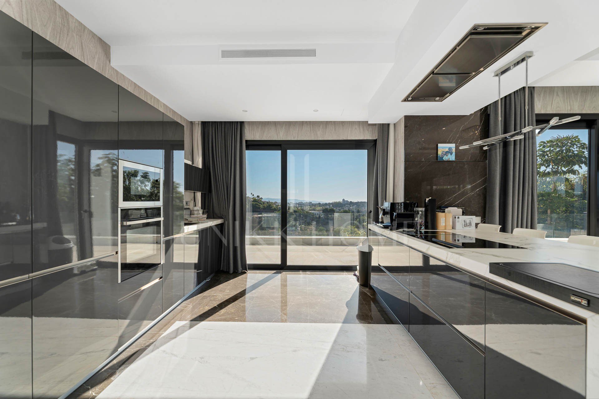 Modern Villa with Spectacular Sea Views Right on the Golf Course