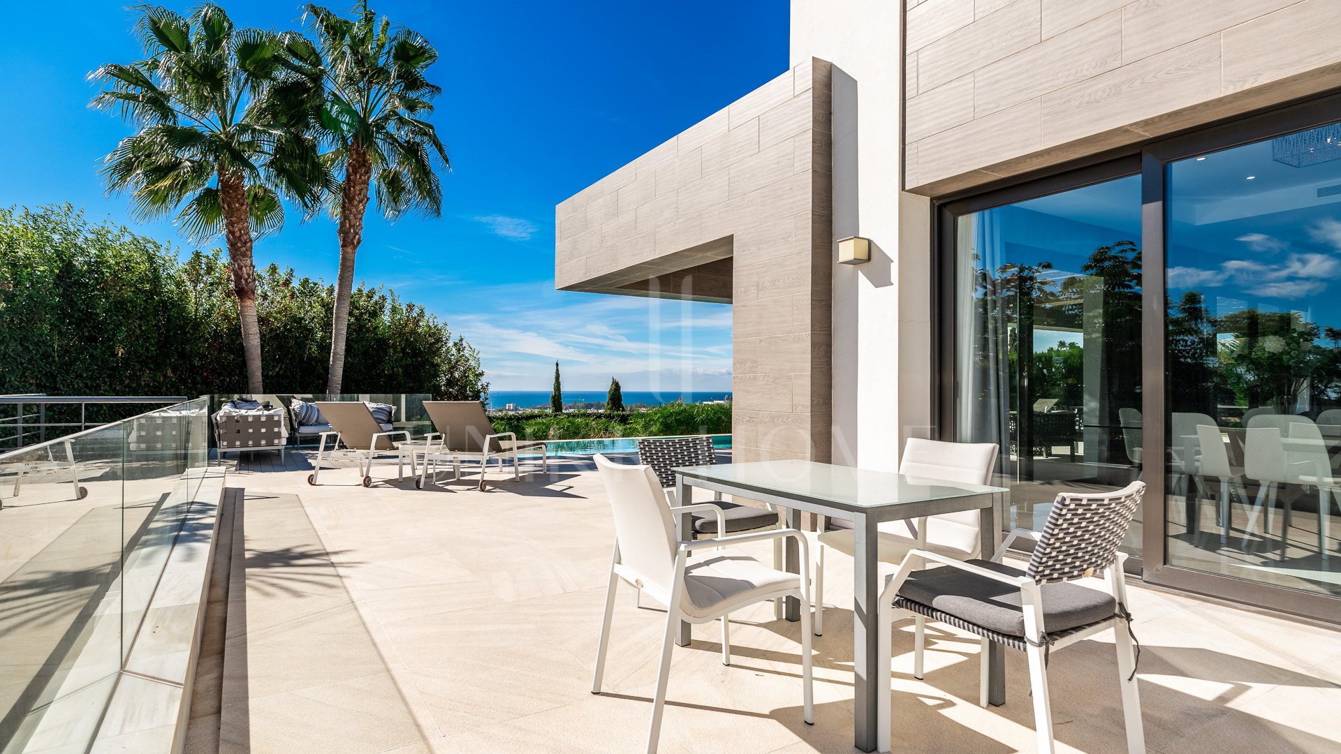 Modern Villa with Spectacular Sea Views Right on the Golf Course