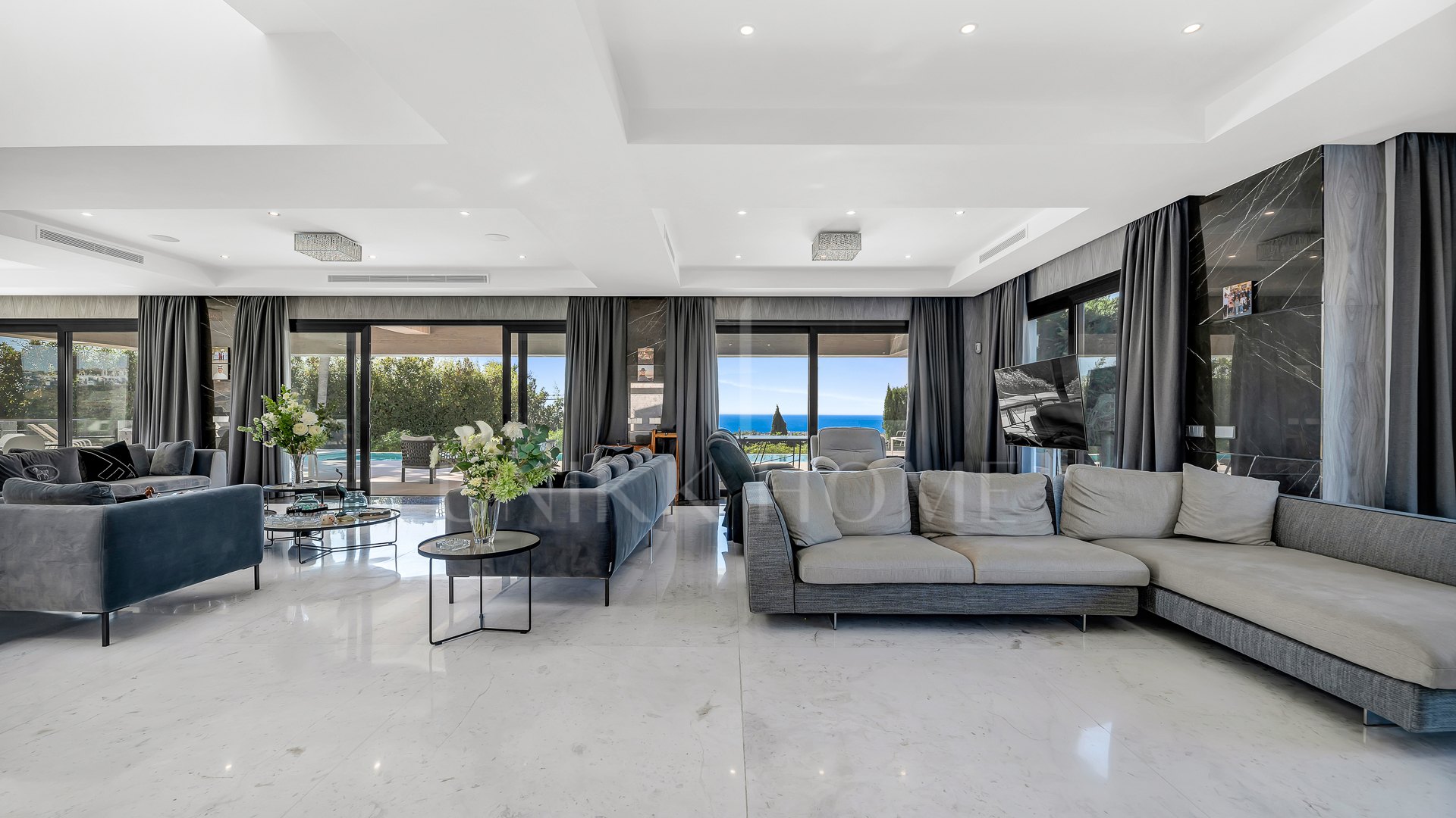 Modern Villa with Spectacular Sea Views Right on the Golf Course