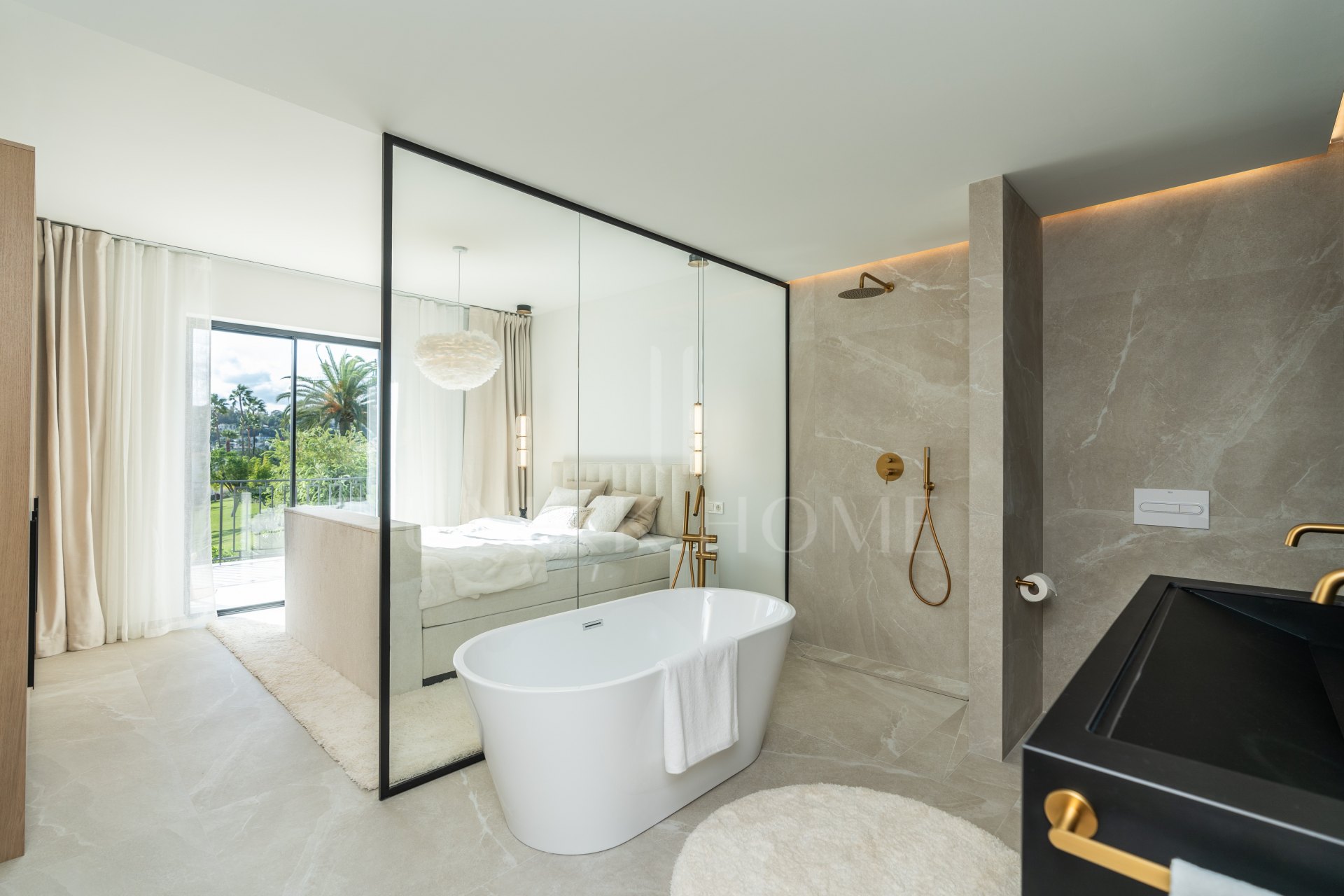 Casa Preciosa, 4 dormitorios, renovada, en el Valle del Golf de Nueva Andalucia