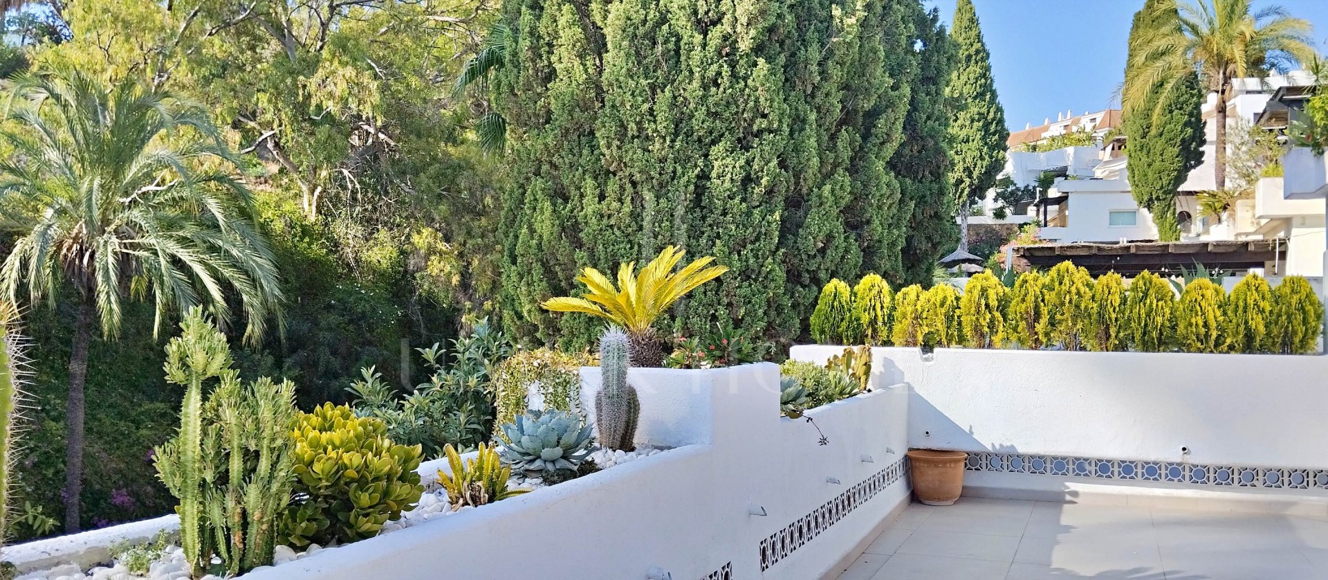 Elegant apartment in King Hills , Marbella Golden Mile