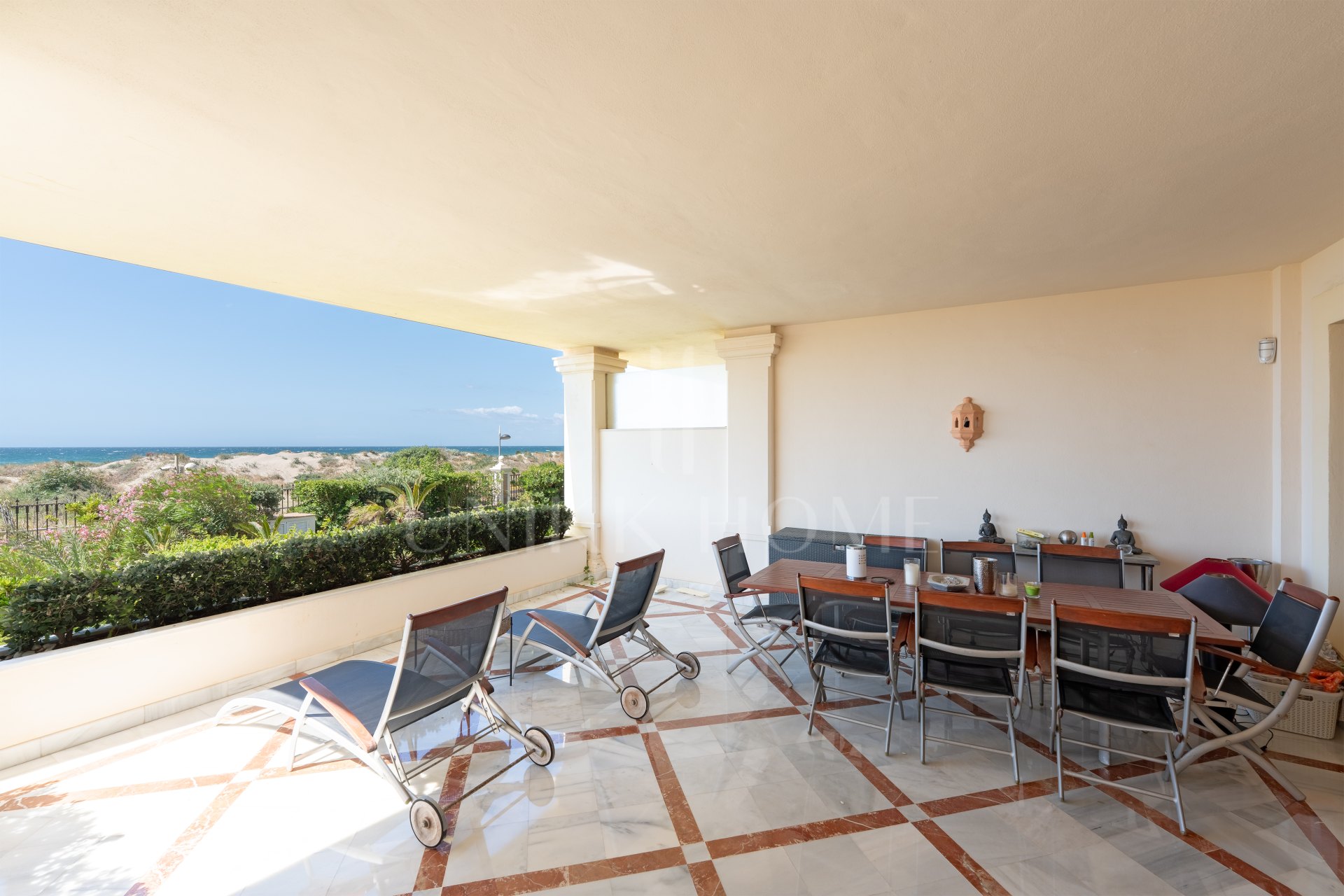 Excepcional apartamento en Los Monteros Playa en primera línea de playa