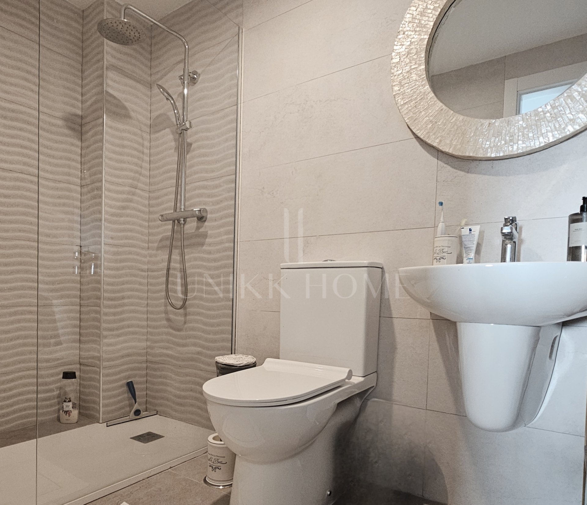 Modern 2-Bed Apartment in Doña Julia Golf Resort, Casares Costa – Beautiful Sea and mountain Views
