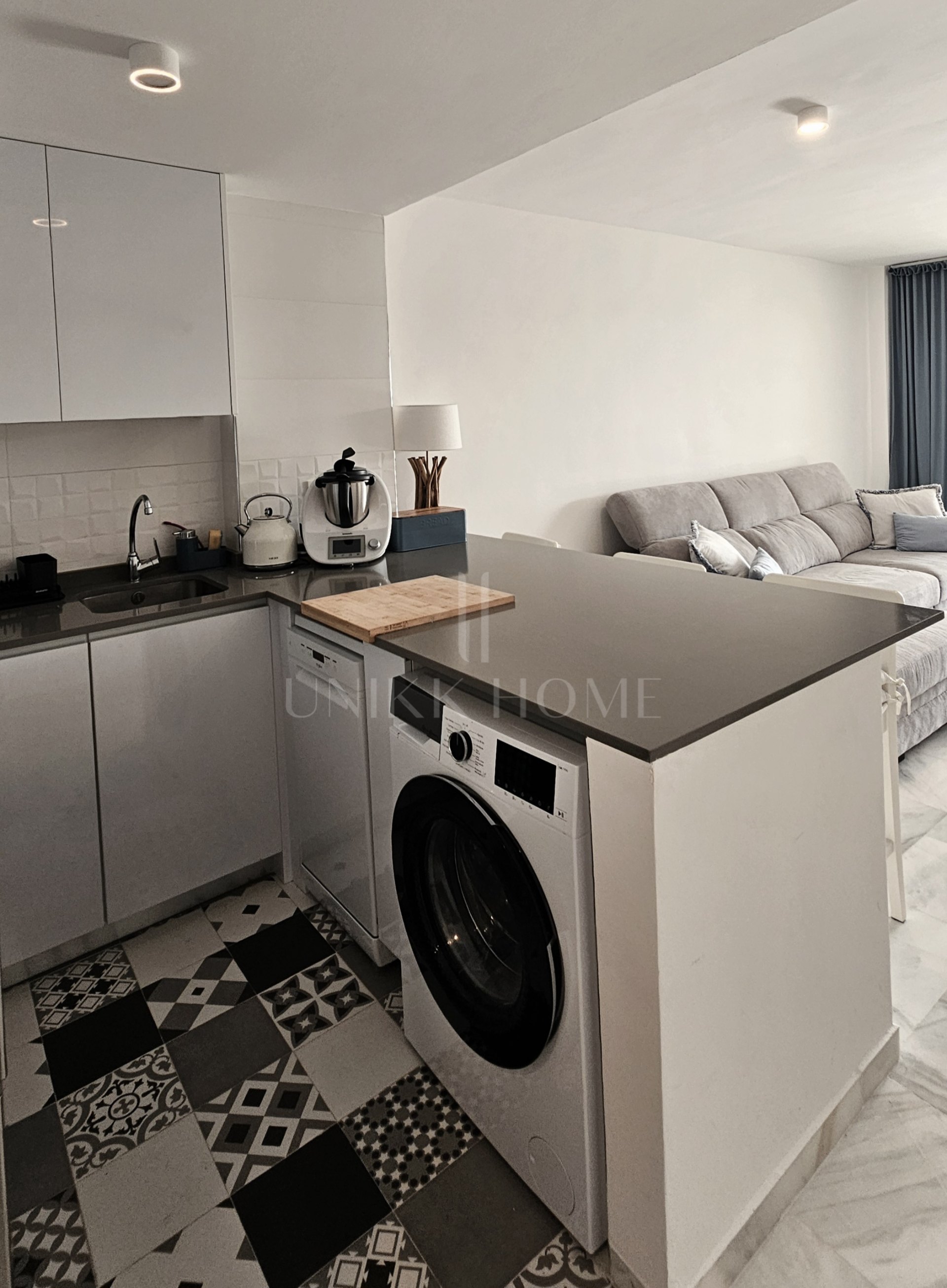 Modern 2-Bed Apartment in Doña Julia Golf Resort, Casares Costa – Beautiful Sea and mountain Views