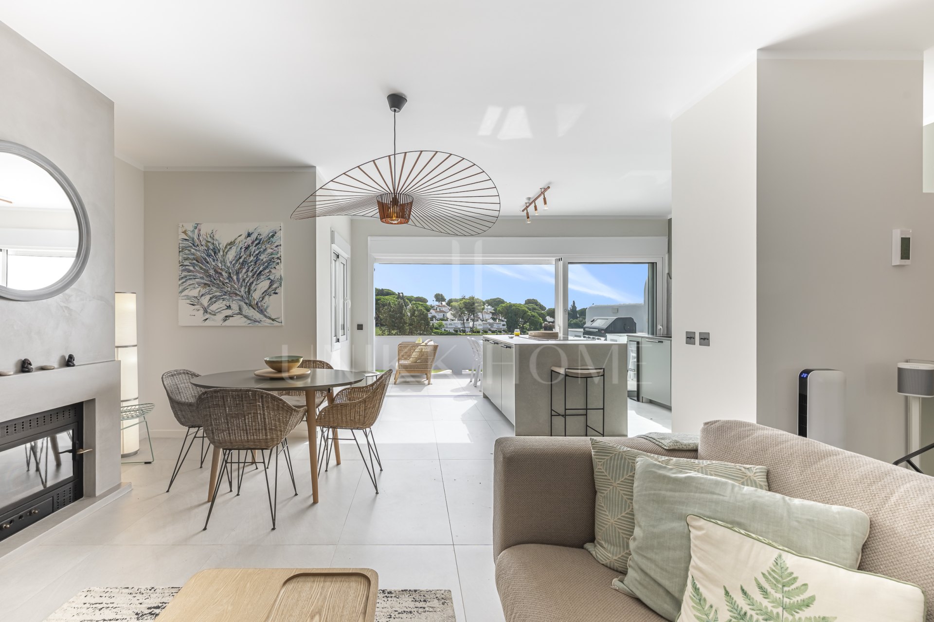 Casa adosada reformada, primera línea Aloha Golf, vistas al mar, Azahara II
