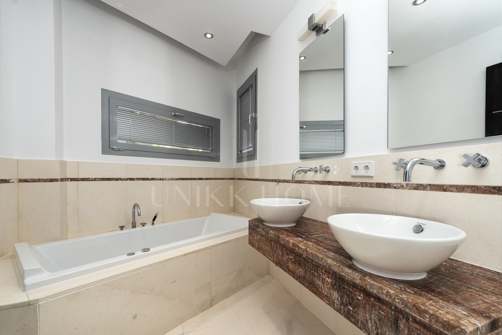 Luxury Semi-Detached House in Meisho Hills, Marbella Golden Mile