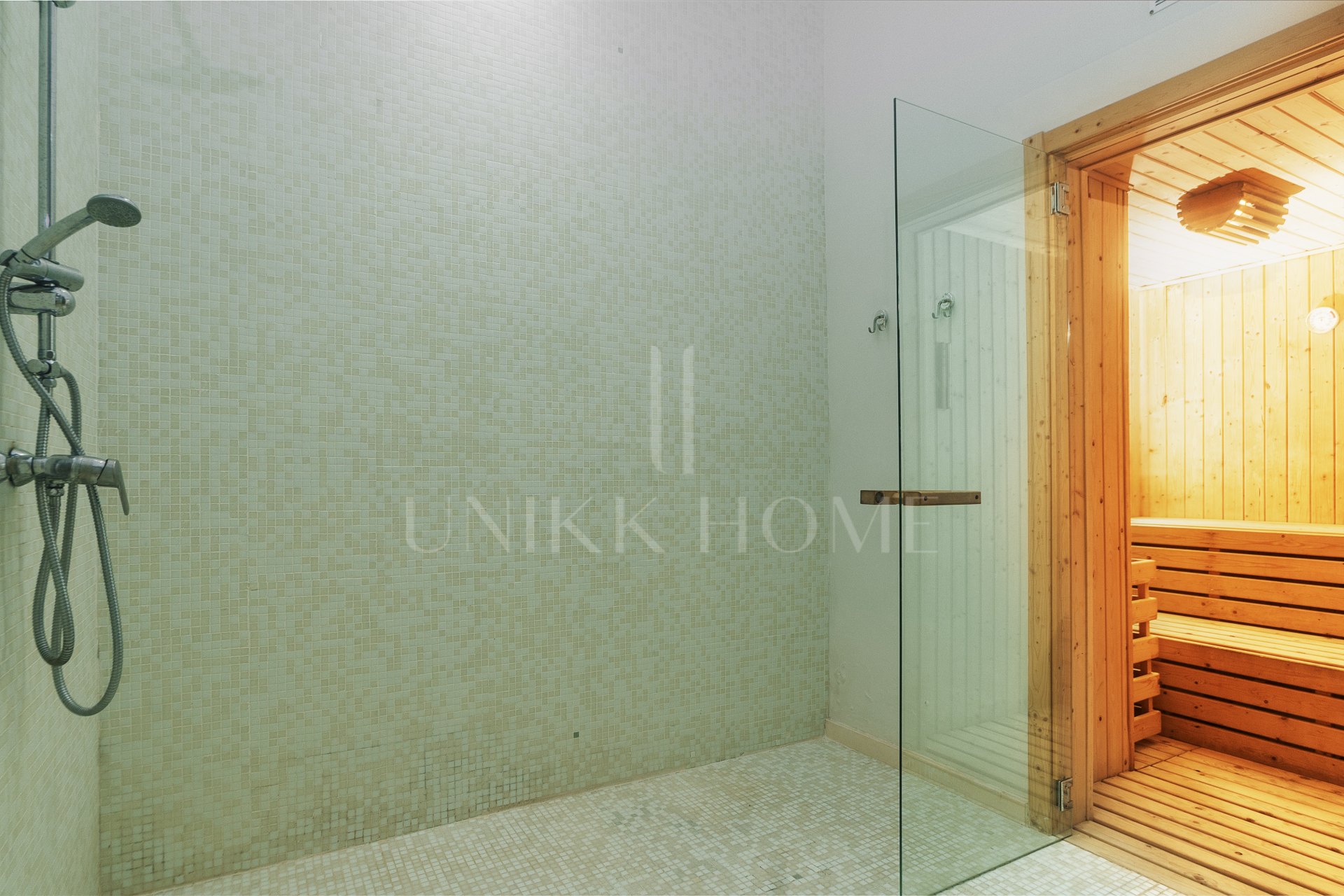 Luxury Semi-Detached House in Meisho Hills, Marbella Golden Mile