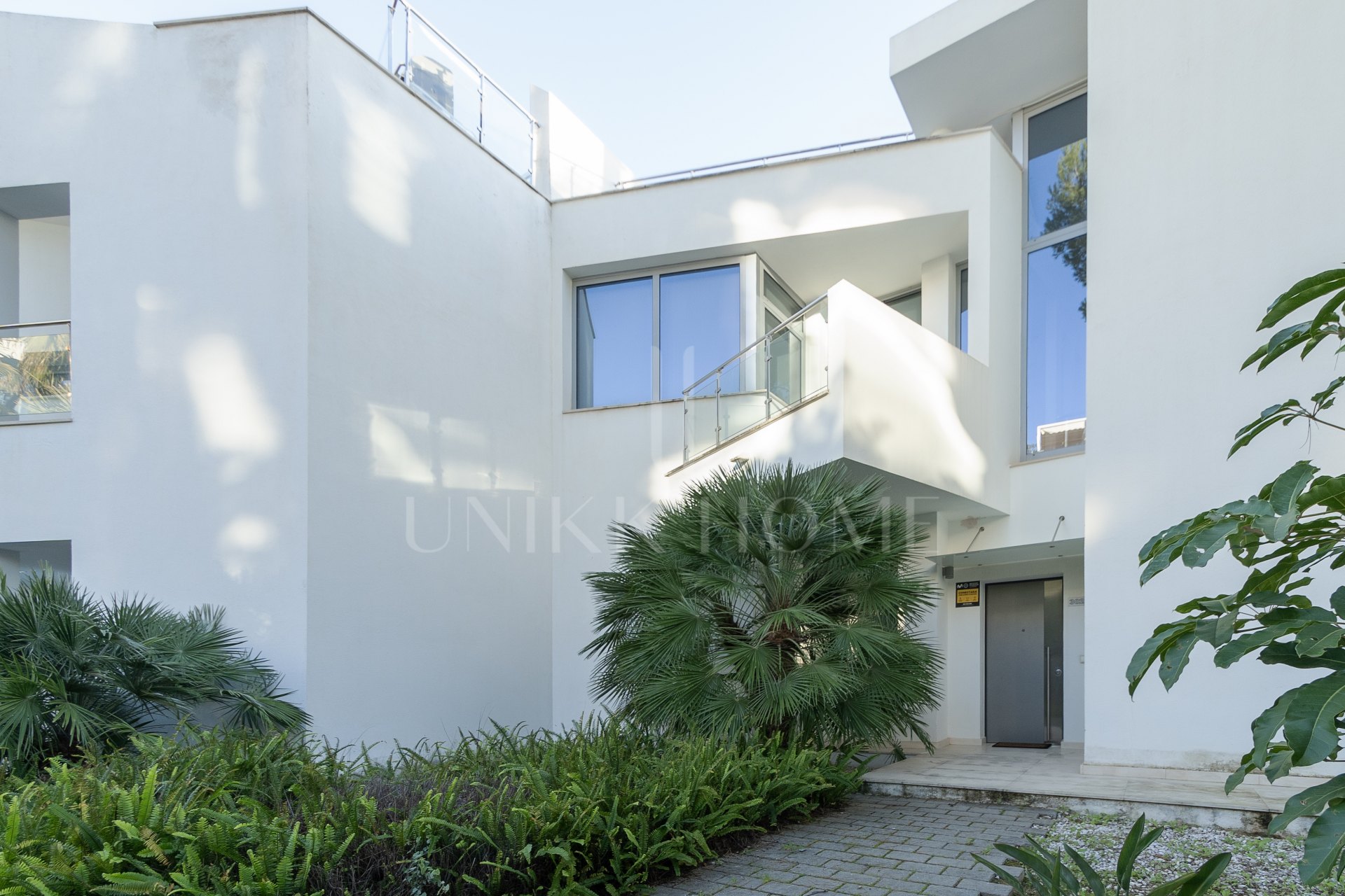 Luxury Semi-Detached House in Meisho Hills, Marbella Golden Mile