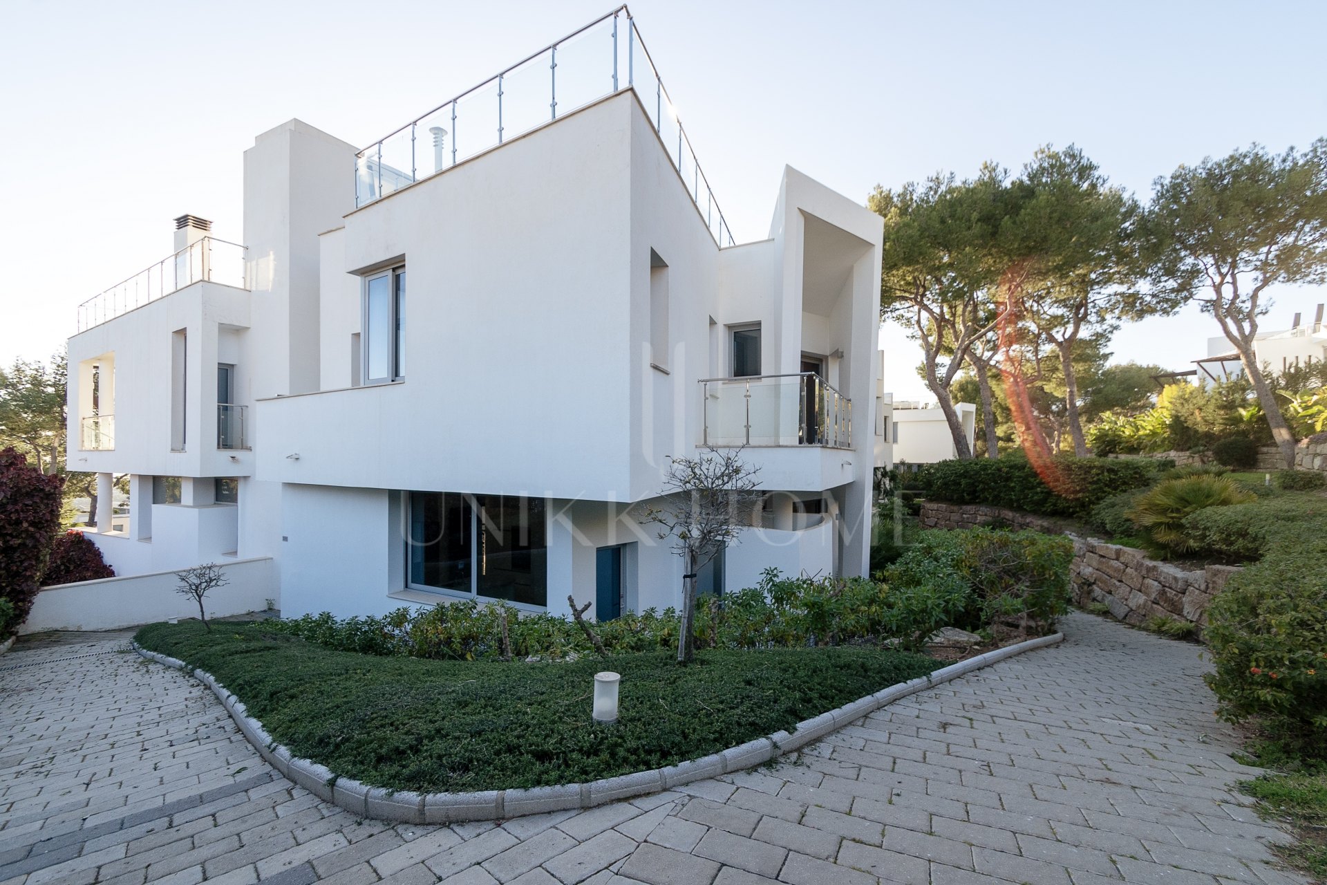 Luxury Semi-Detached House in Meisho Hills, Marbella Golden Mile