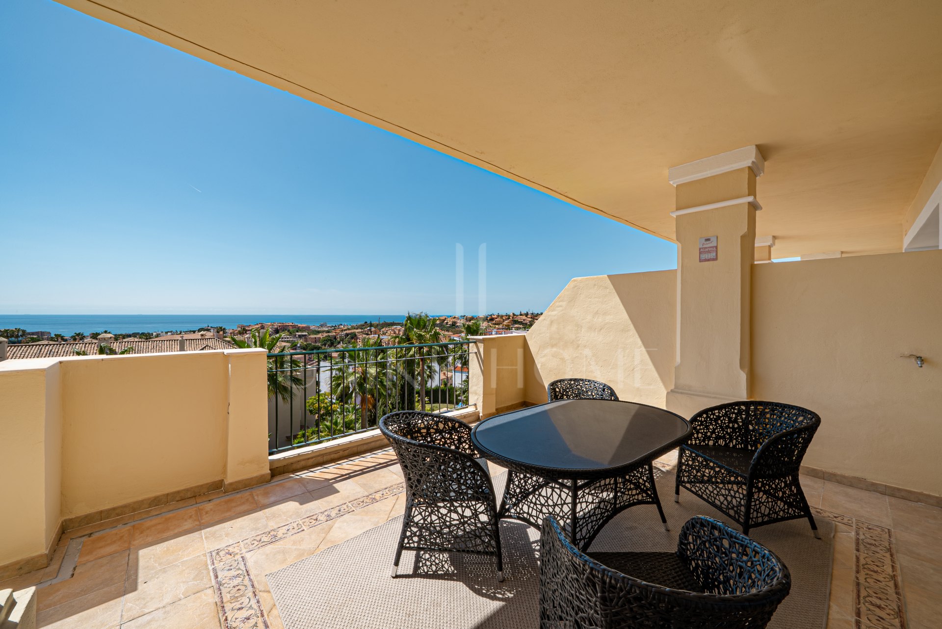 Apartamento de lujo con vistas panorámicas en Miraflores Hills, Mijas Costa