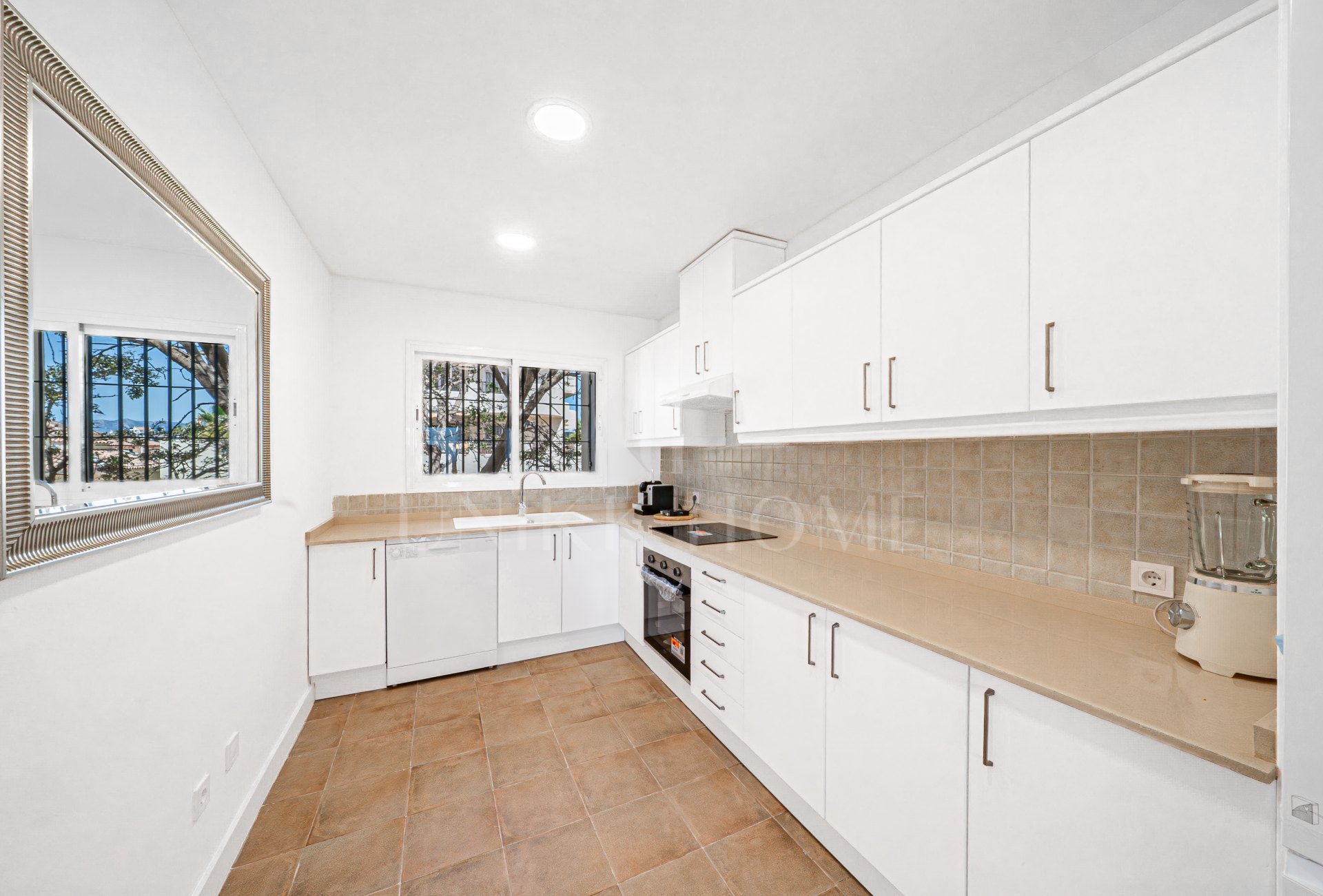 Apartamento de lujo con vistas panorámicas en Miraflores Hills, Mijas Costa