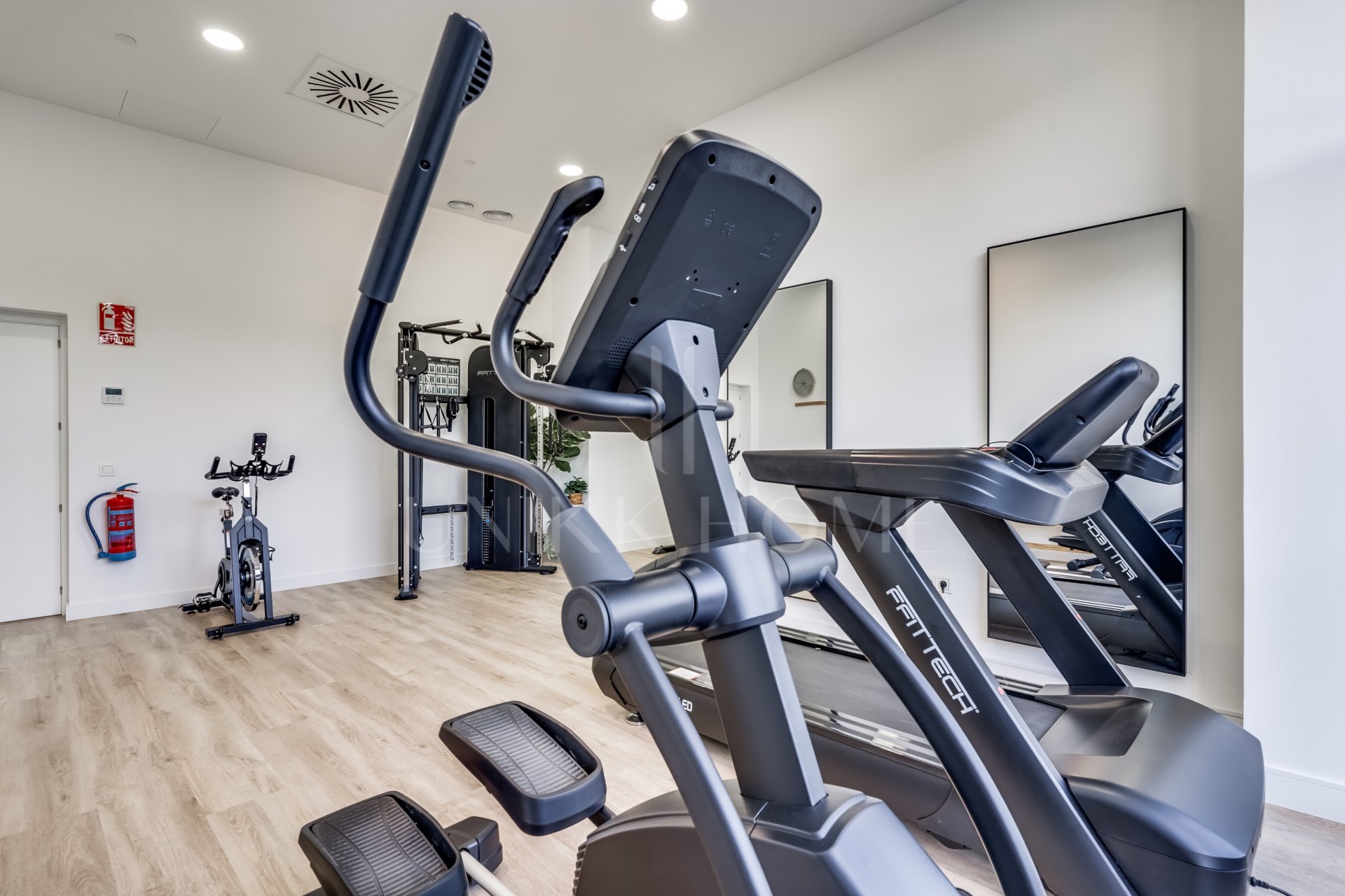 Moderno Apartamento en Malaga Urban Sky Tower – Planta 25 con Vistas Espectaculares