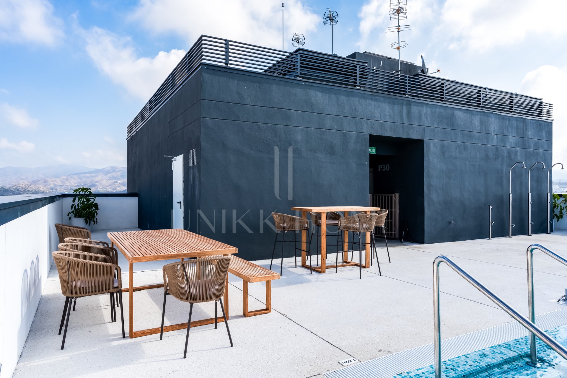 Moderno Apartamento en Malaga Urban Sky Tower – Planta 25 con Vistas Espectaculares