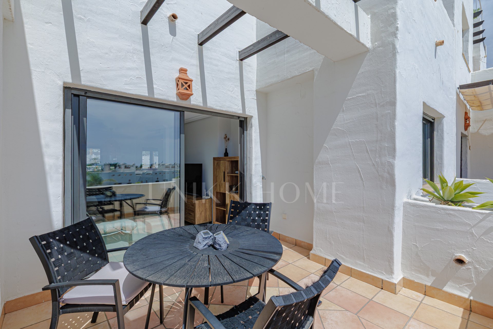 Panoramic Sea View Apartment in Sunset Golf, Estepona