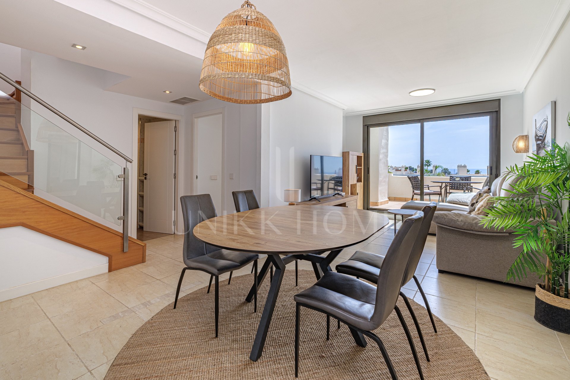 Panoramic Sea View Apartment in Sunset Golf, Estepona