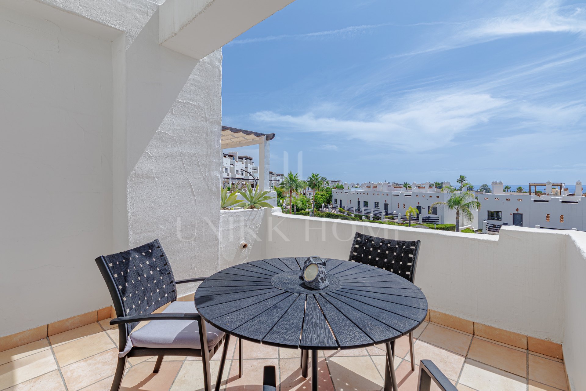 Panoramic Sea View Apartment in Sunset Golf, Estepona