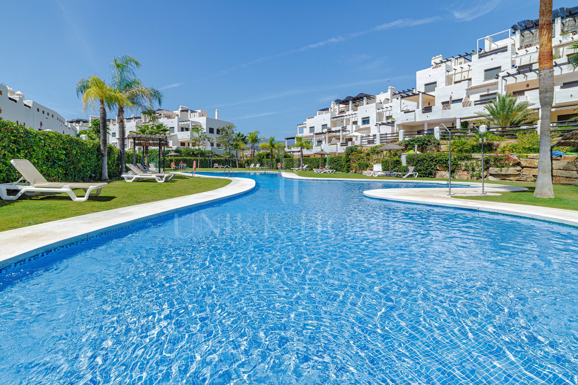Panoramic Sea View Apartment in Sunset Golf, Estepona