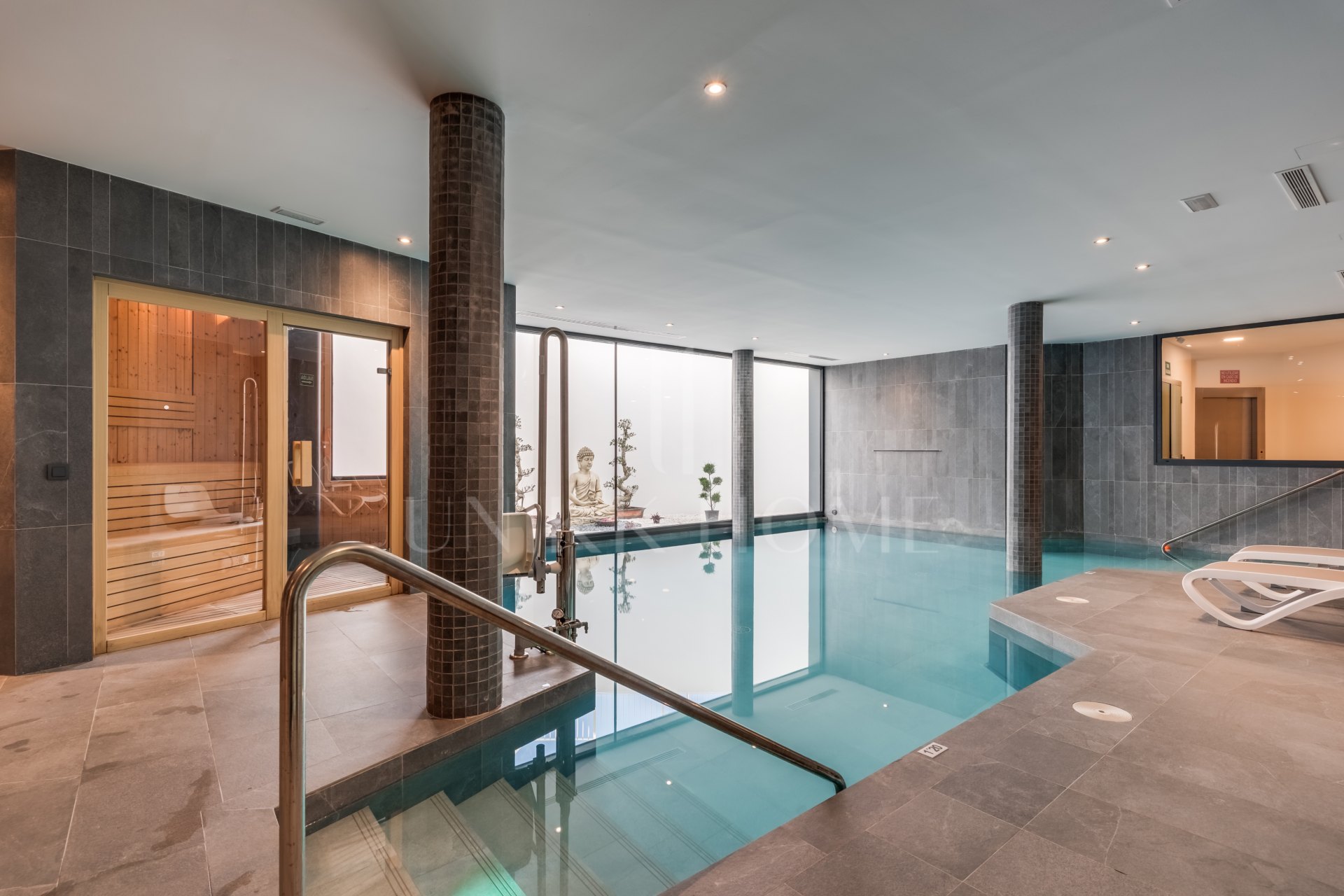 Contemporary 2-Bedroom Apartment in Oceana Gardens, Cancelada