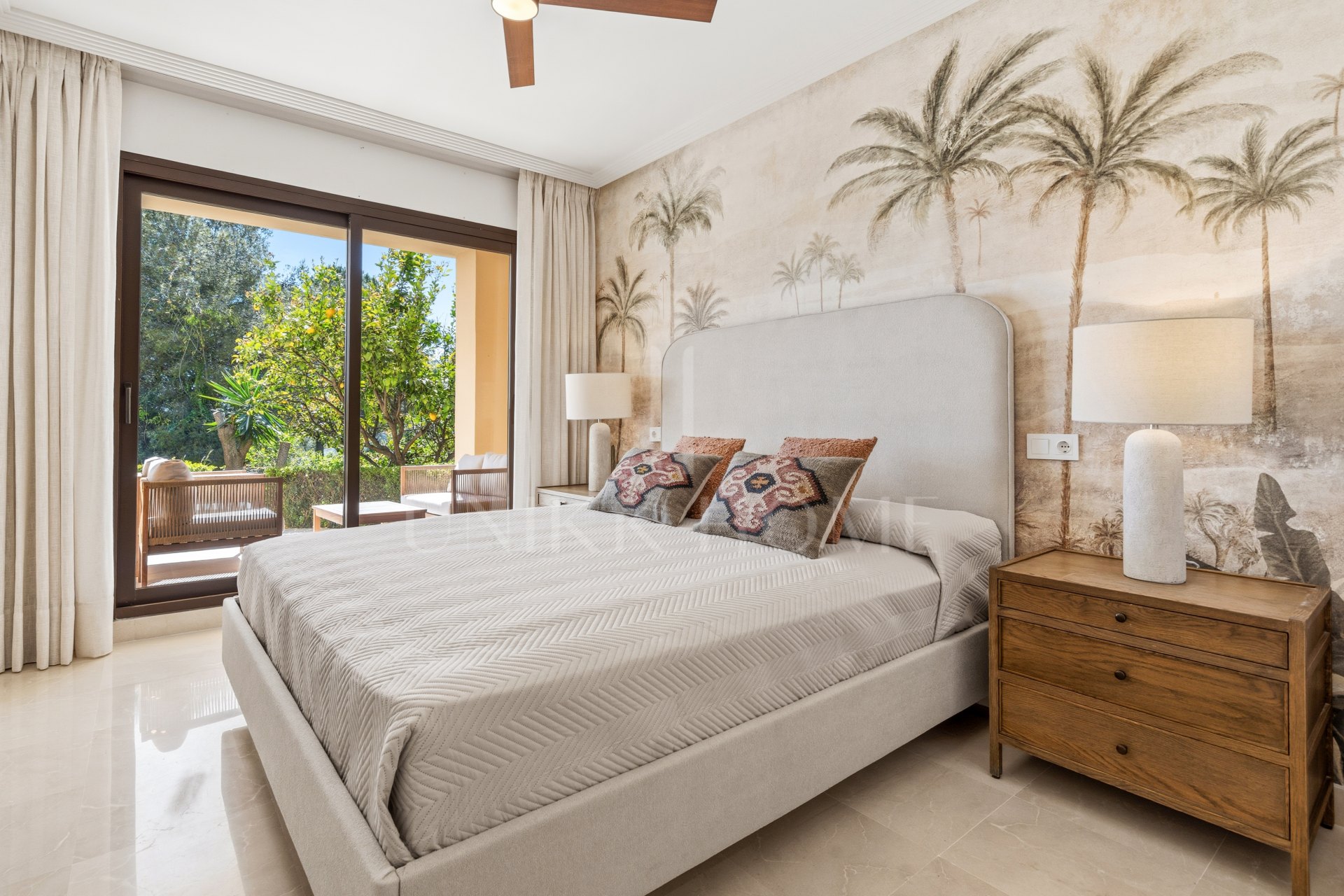 Stunning Recently Renovated 3-Bedroom Apartment in Los Pinos, Los Arqueros