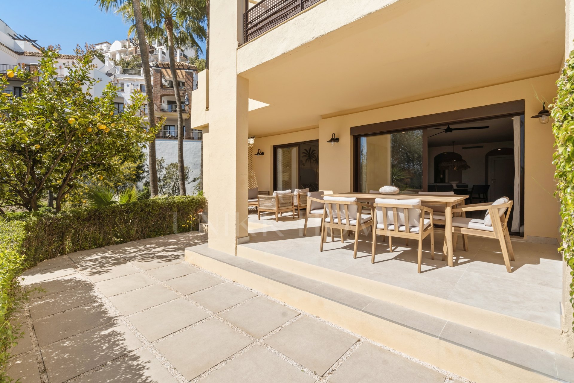 Stunning Recently Renovated 3-Bedroom Apartment in Los Pinos, Los Arqueros