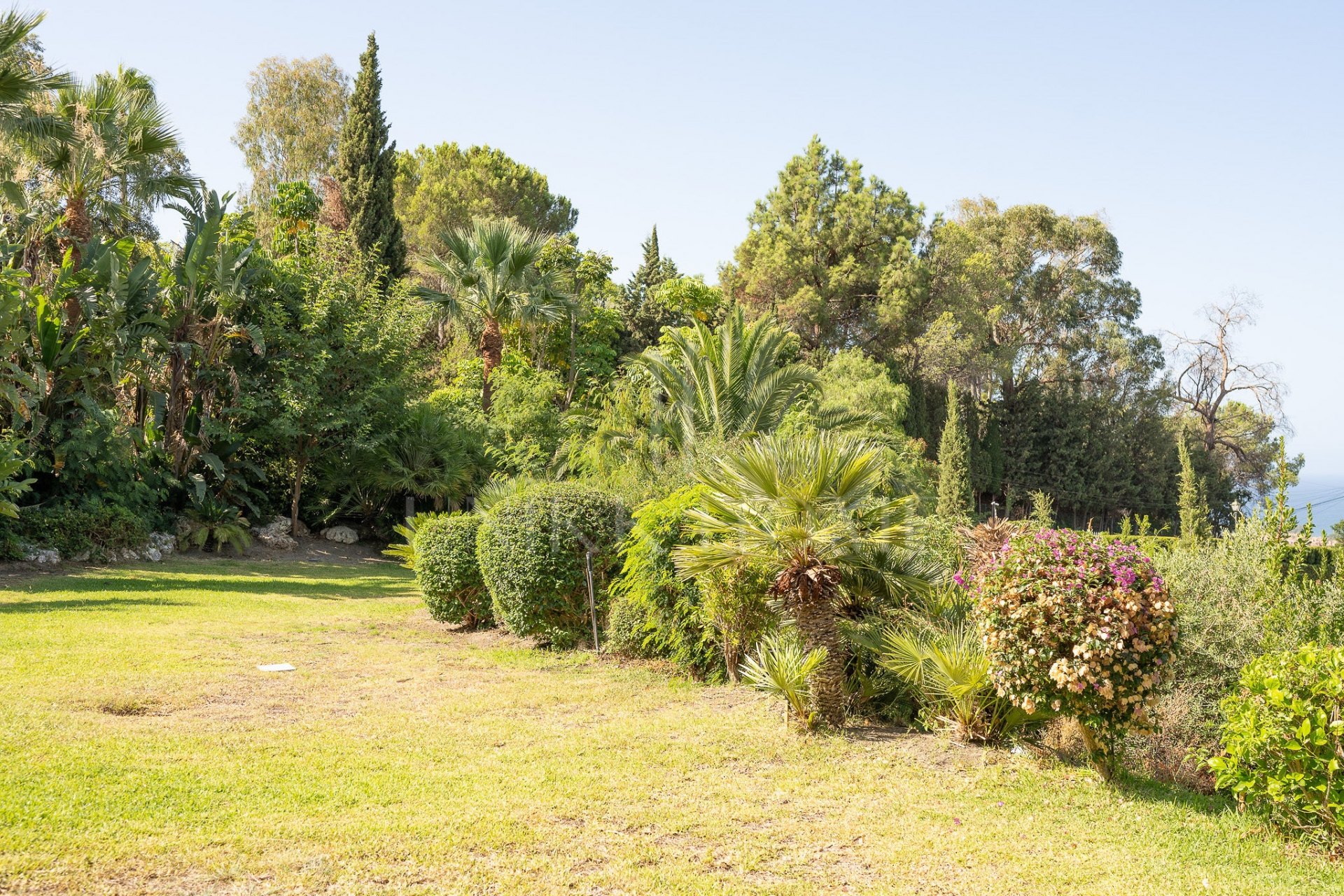 Villa de lujo con vistas panorámicas al mar y a La Concha en El Rosario, Marbella