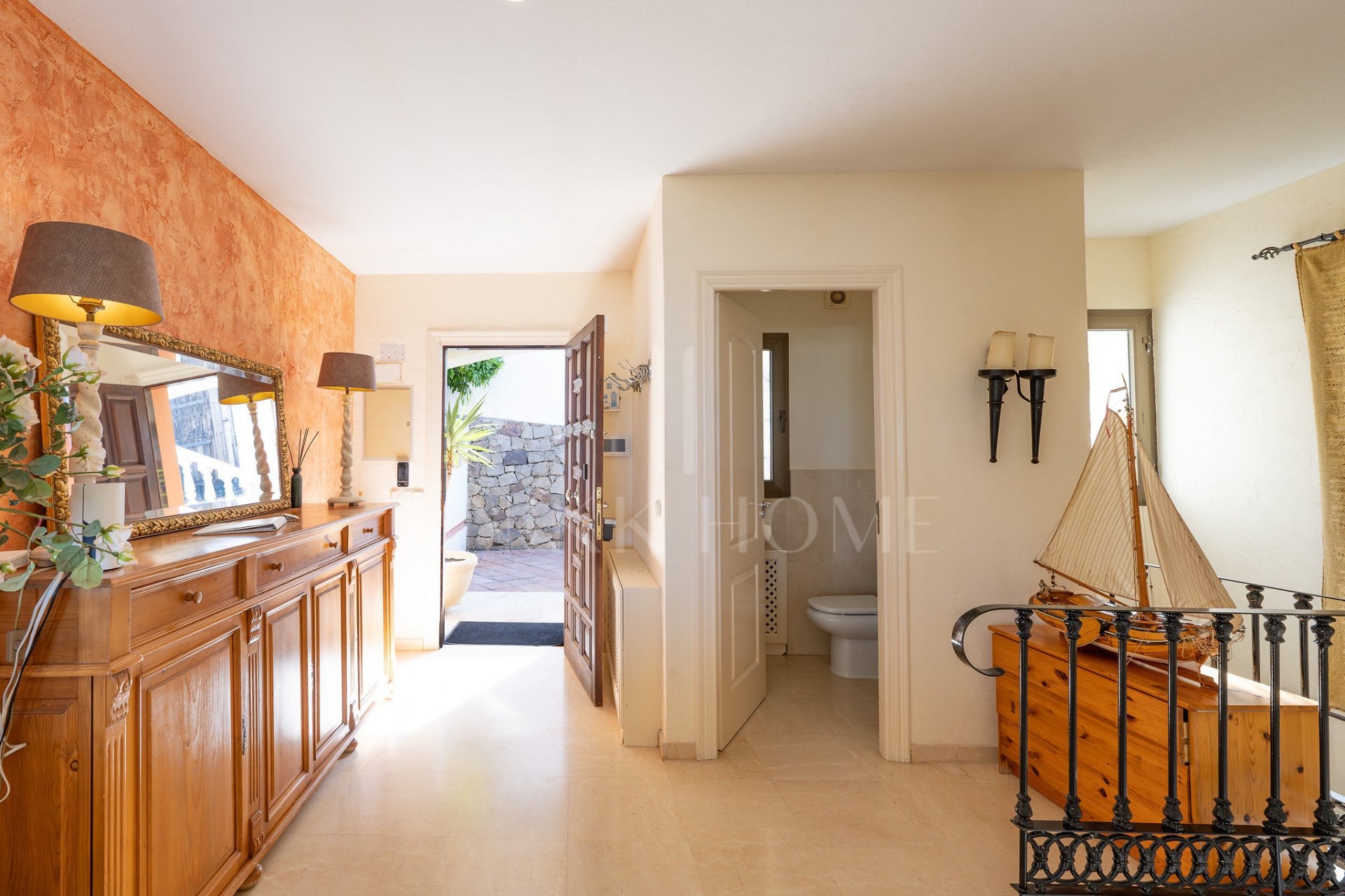 Villa de lujo con vistas panorámicas al mar y a La Concha en El Rosario, Marbella