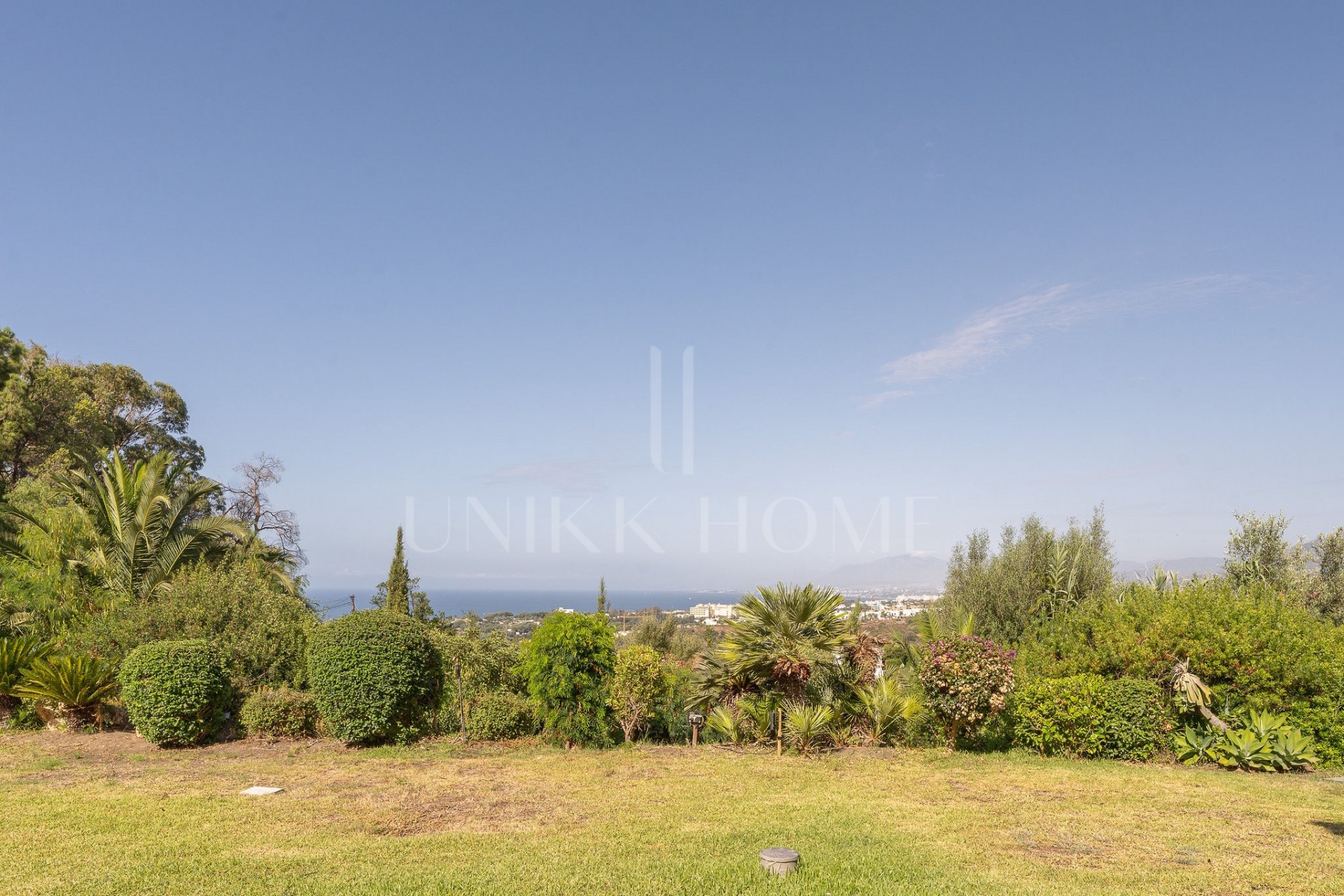 Villa de lujo con vistas panorámicas al mar y a La Concha en El Rosario, Marbella