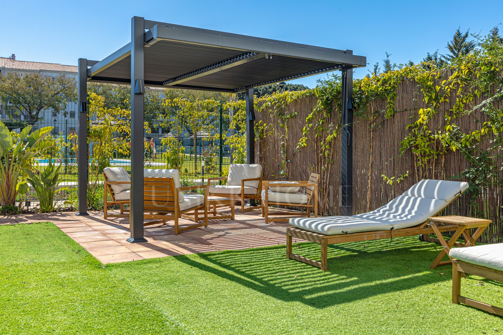 Brand-New 2-Bed Ground-Floor Apartment with Large Garden in Aranya, Estepona