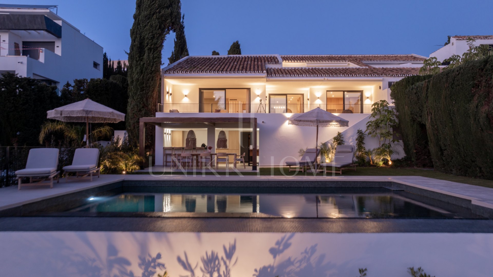 Elegant Renovated Villa with Panoramic Sea Views in El Paraíso Alto, Benahavís