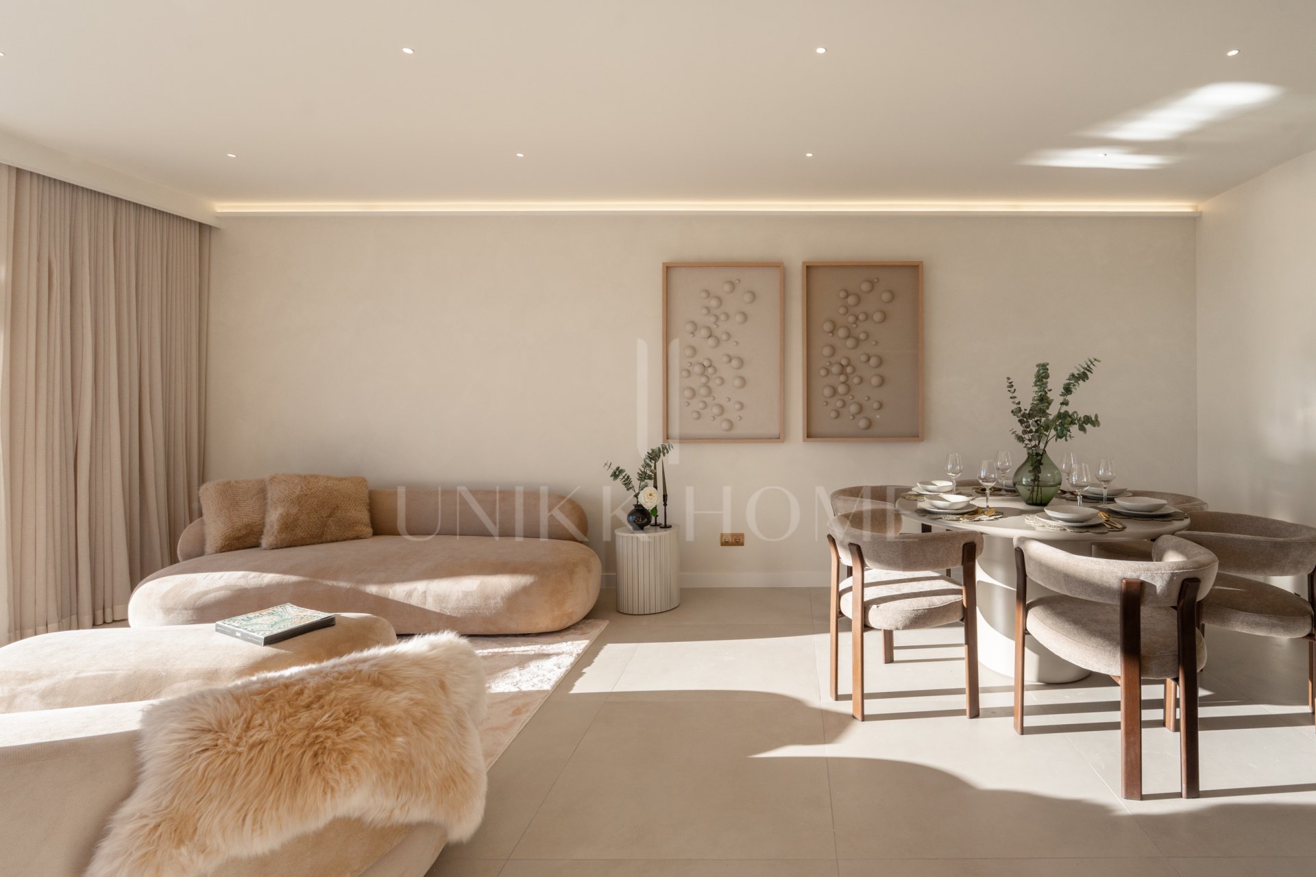 Impresionante ático dúplex con vistas panorámicas al mar y piscina privada tipo plunge en La Quinta