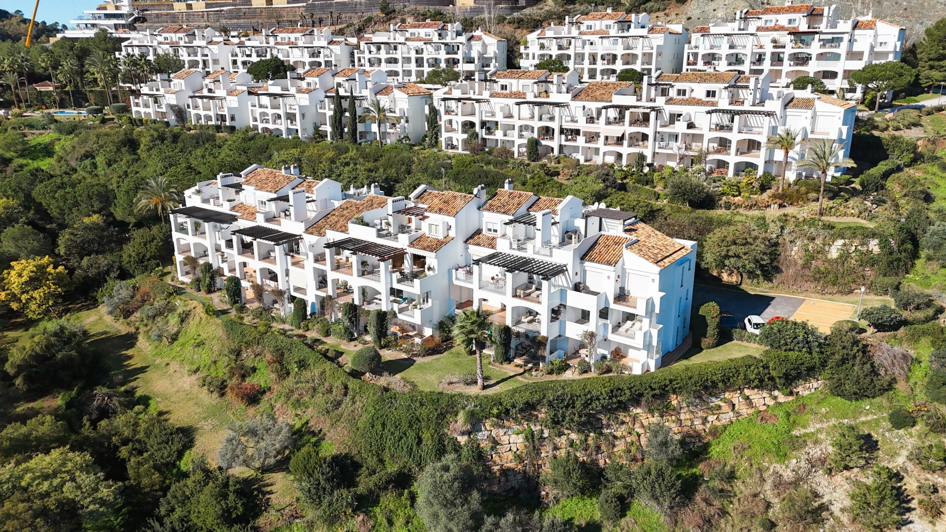 Impresionante ático dúplex con vistas panorámicas al mar y piscina privada tipo plunge en La Quinta