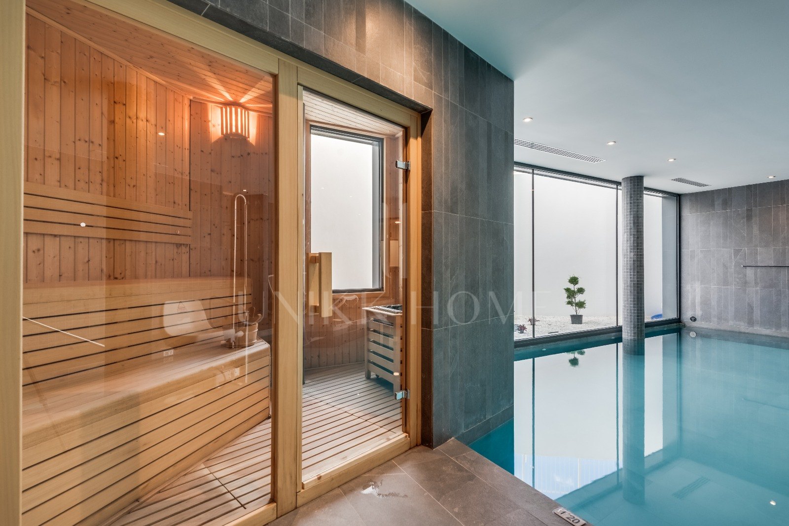 Apartamento en venta en Estepona