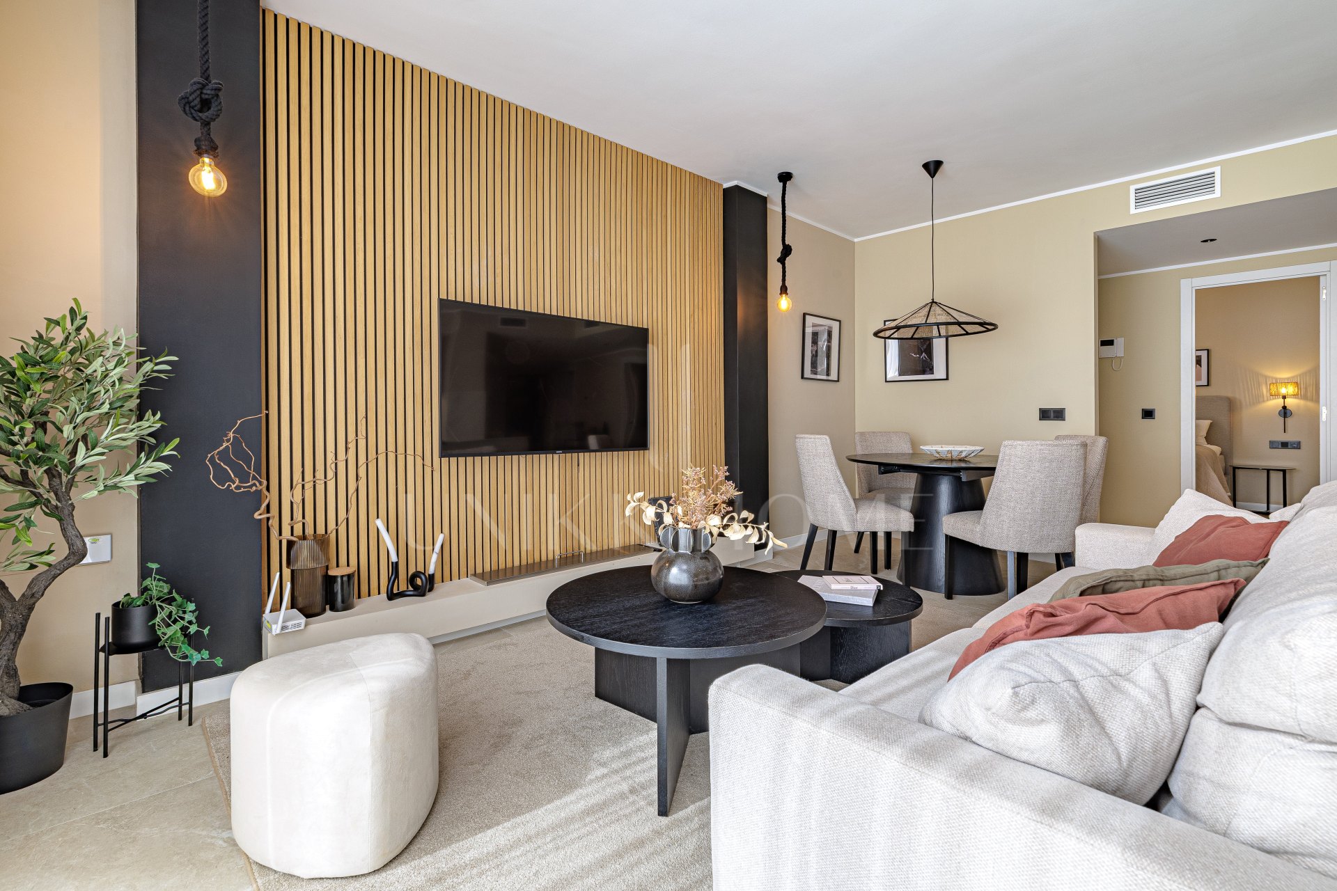 Stunning Renovated 4-Bedroom Apartment in Prime Nueva Andalucía Location