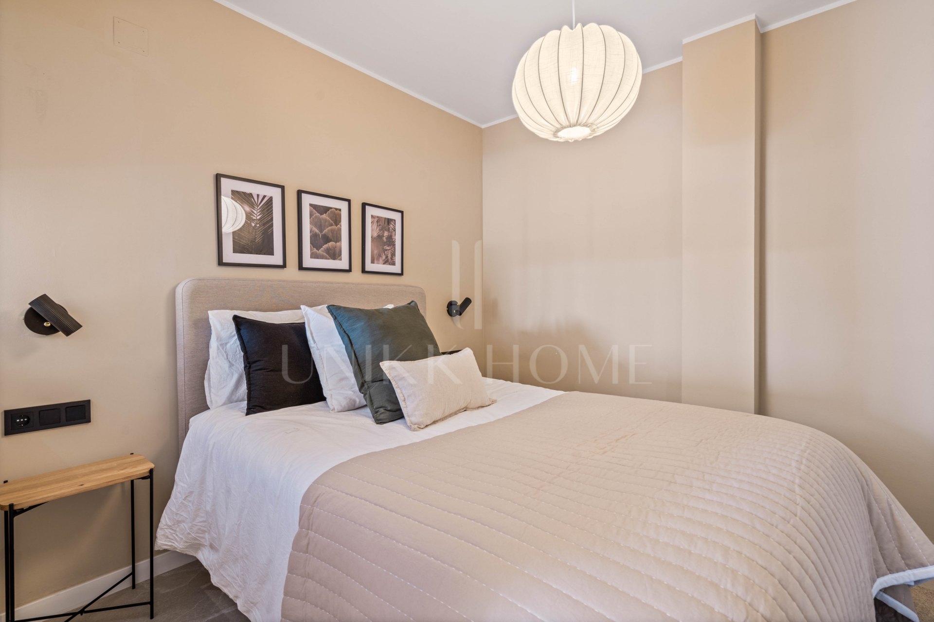 Impresionante Apartamento Reformado de 4 Dormitorios en Nueva Andalucía