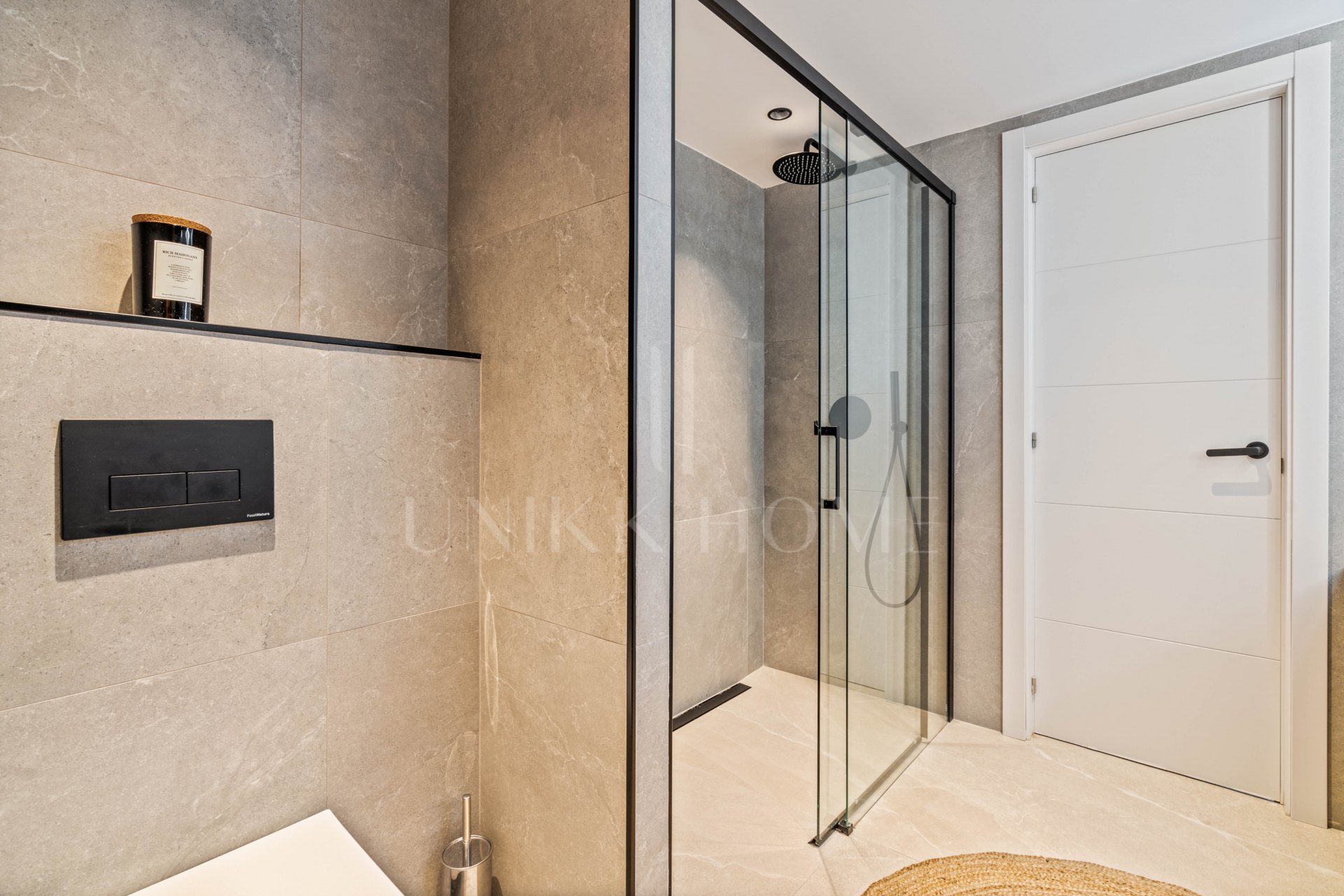 Impresionante Apartamento Reformado de 4 Dormitorios en Nueva Andalucía