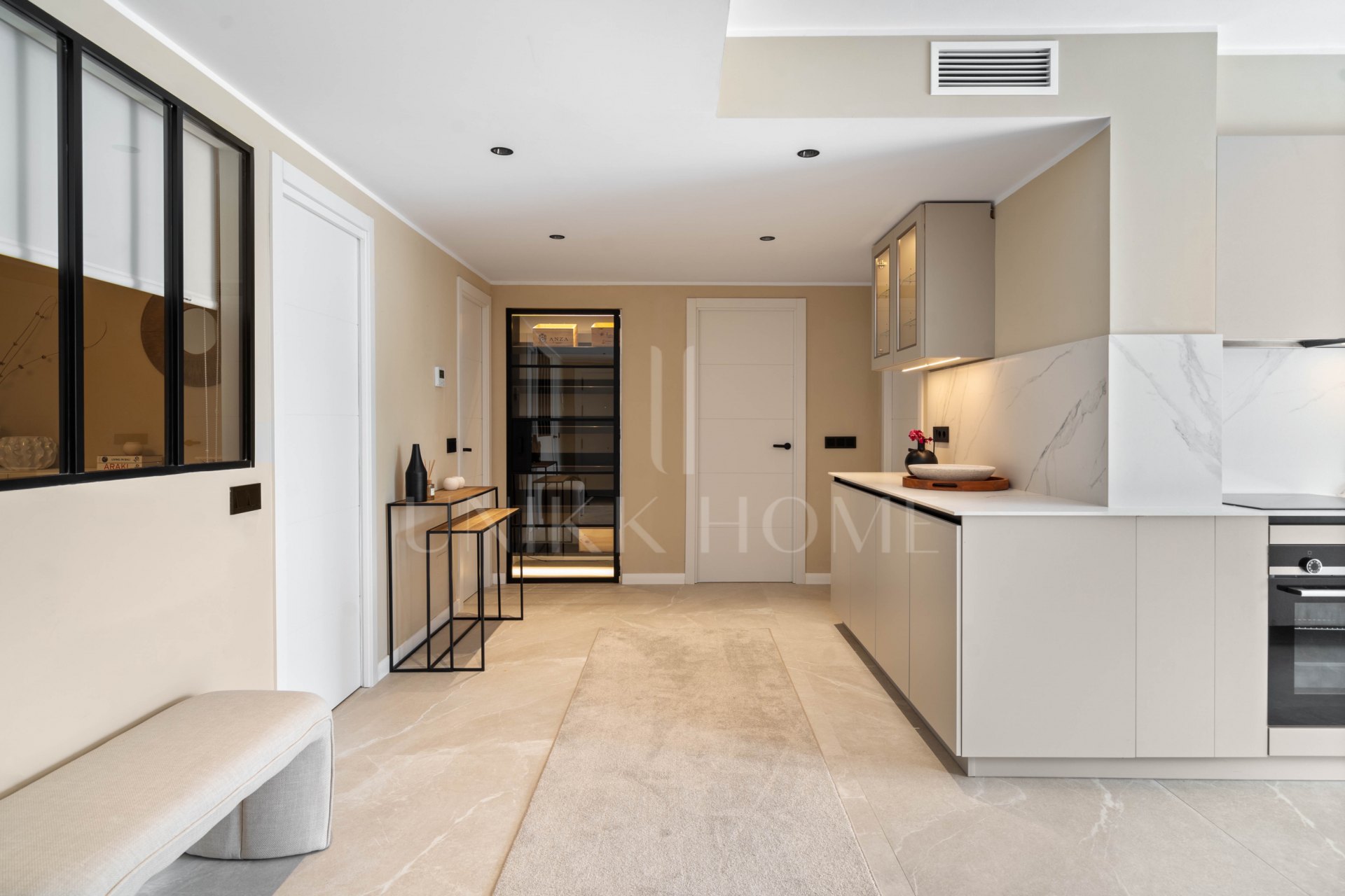 Impresionante Apartamento Reformado de 4 Dormitorios en Nueva Andalucía