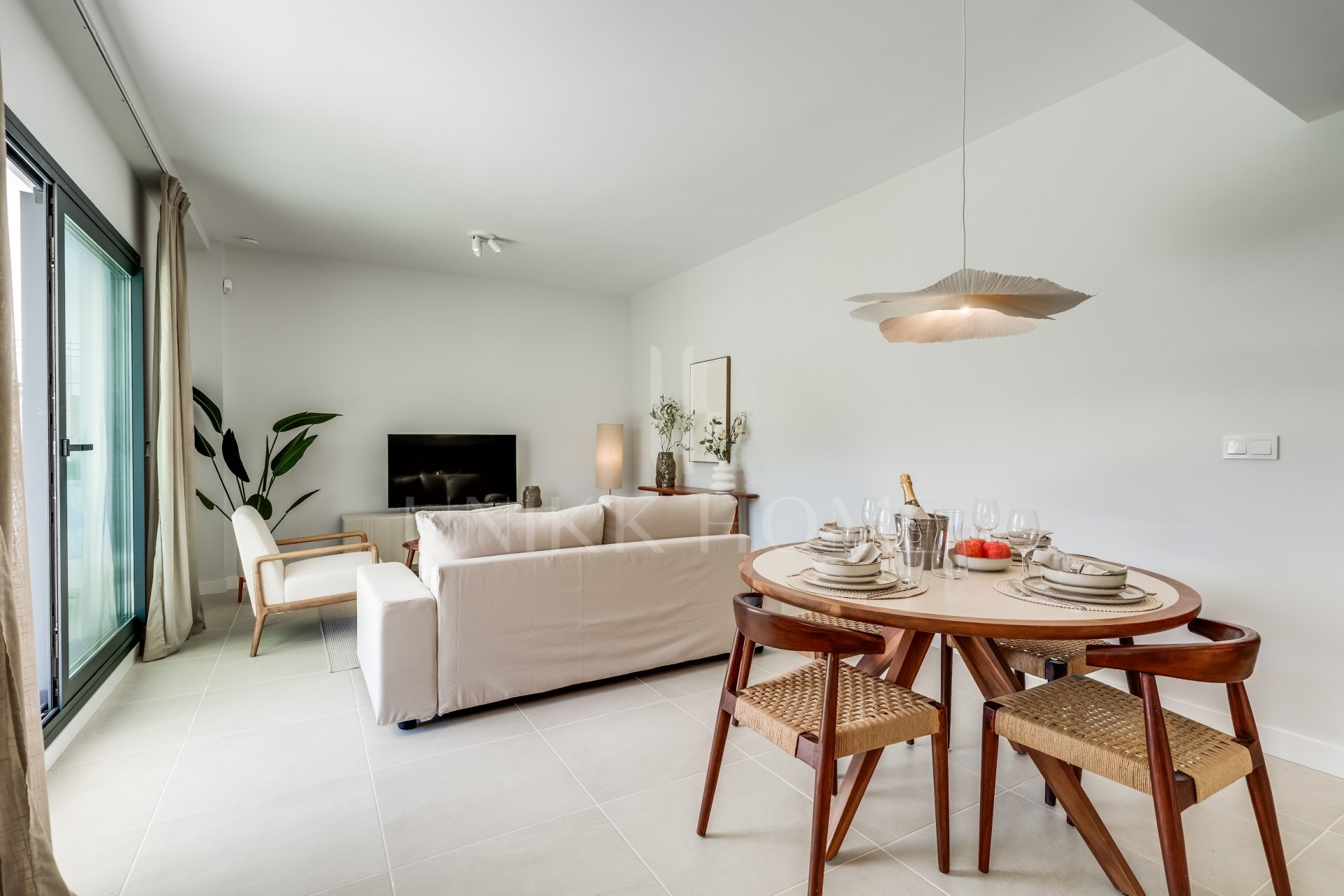 Apartamento en Planta Baja de Obra Nueva en Aranya, Estepona